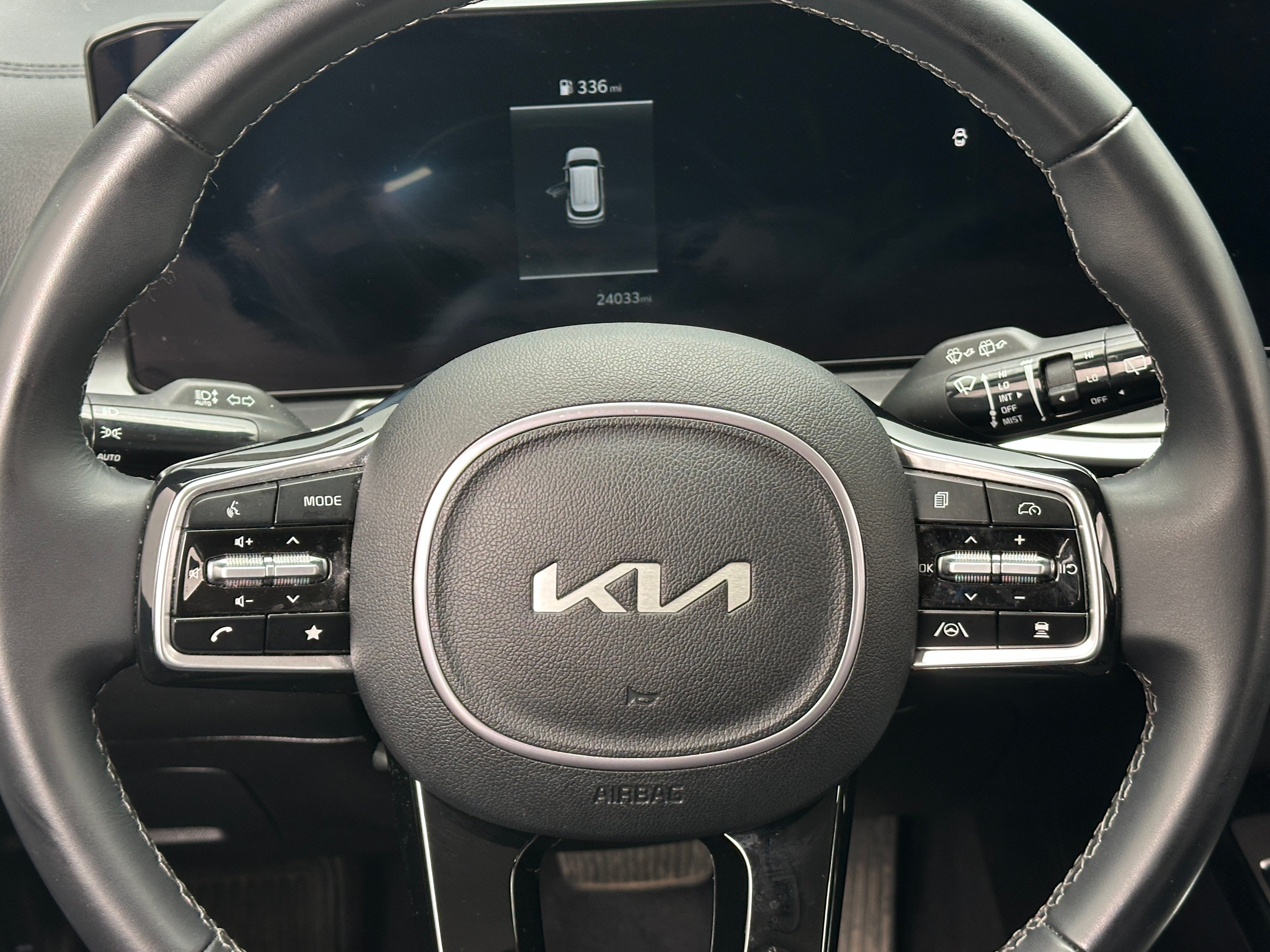 2024 Kia Sorento S 5
