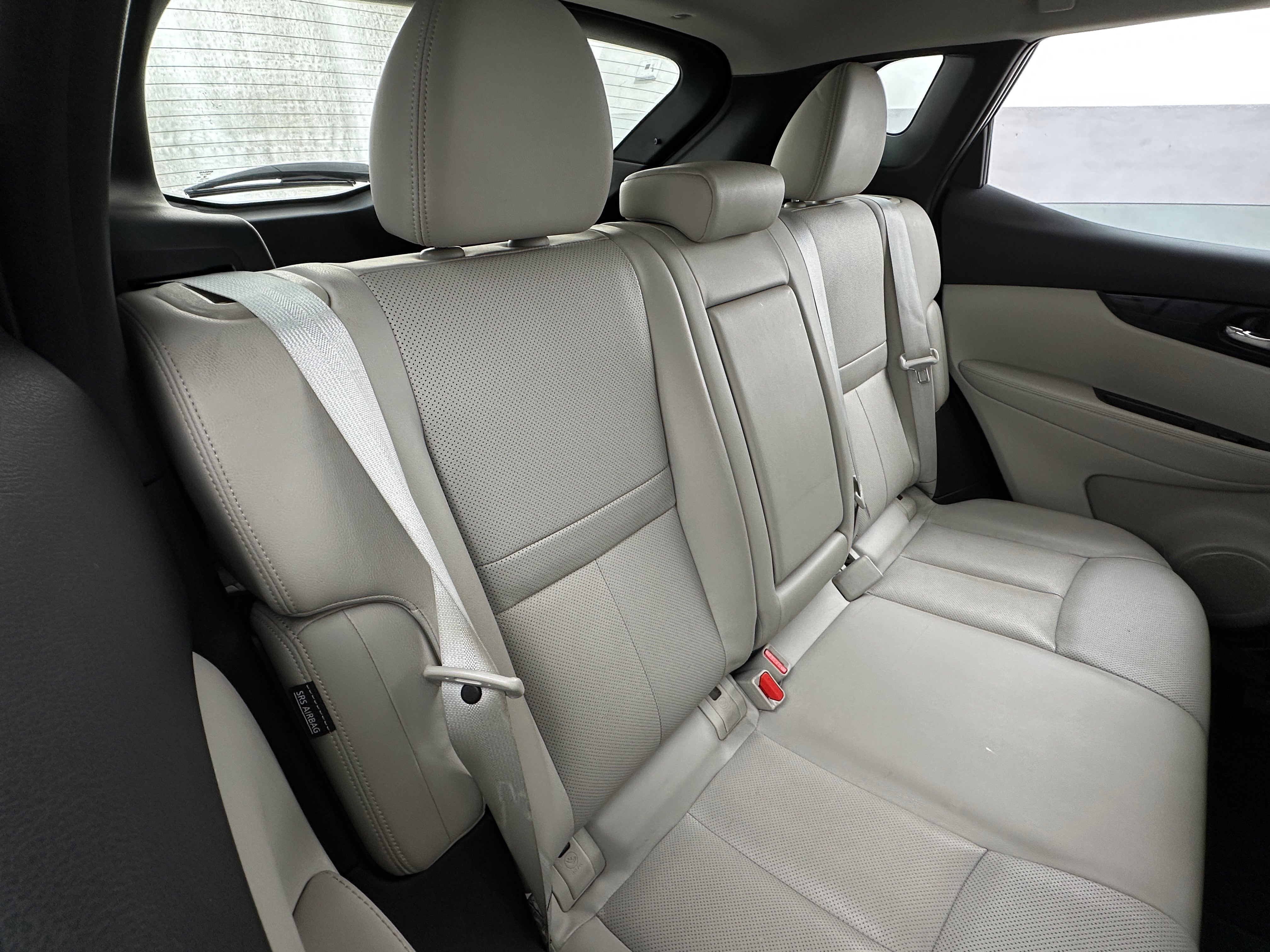 2022 Nissan Rogue Sport SL 5