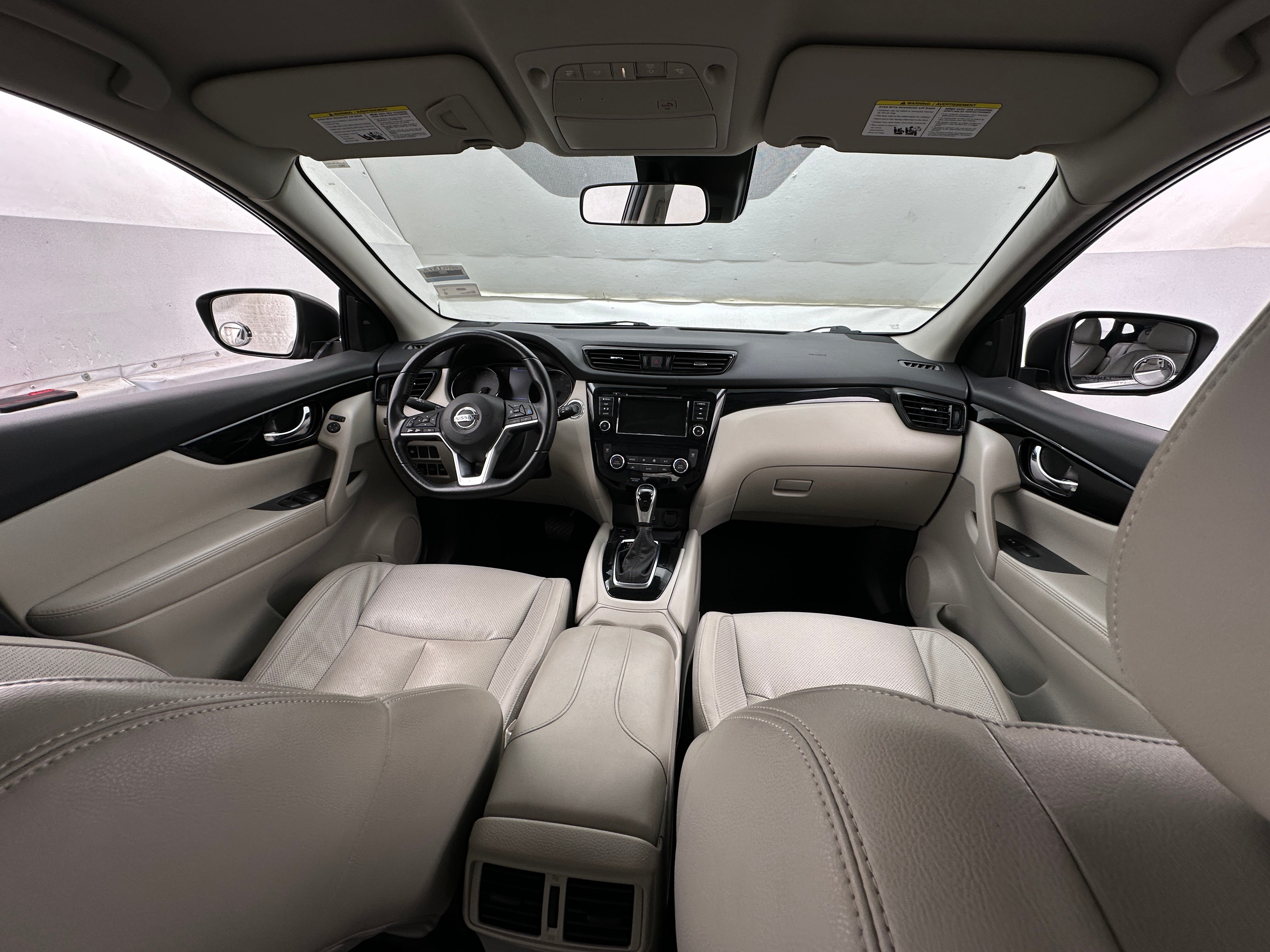 2022 Nissan Rogue Sport SL 2