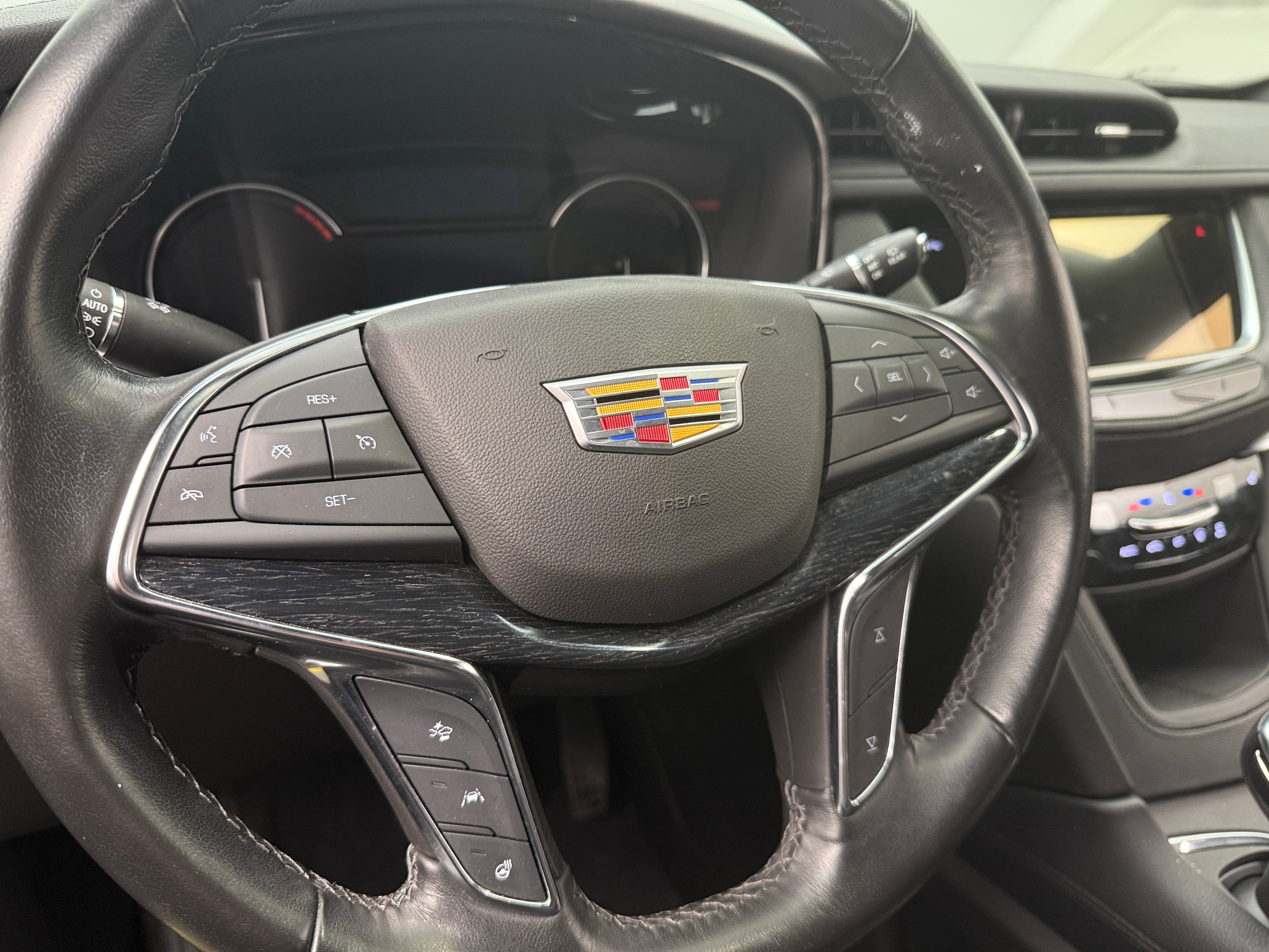 2022 Cadillac XT5 Premium Luxury 4