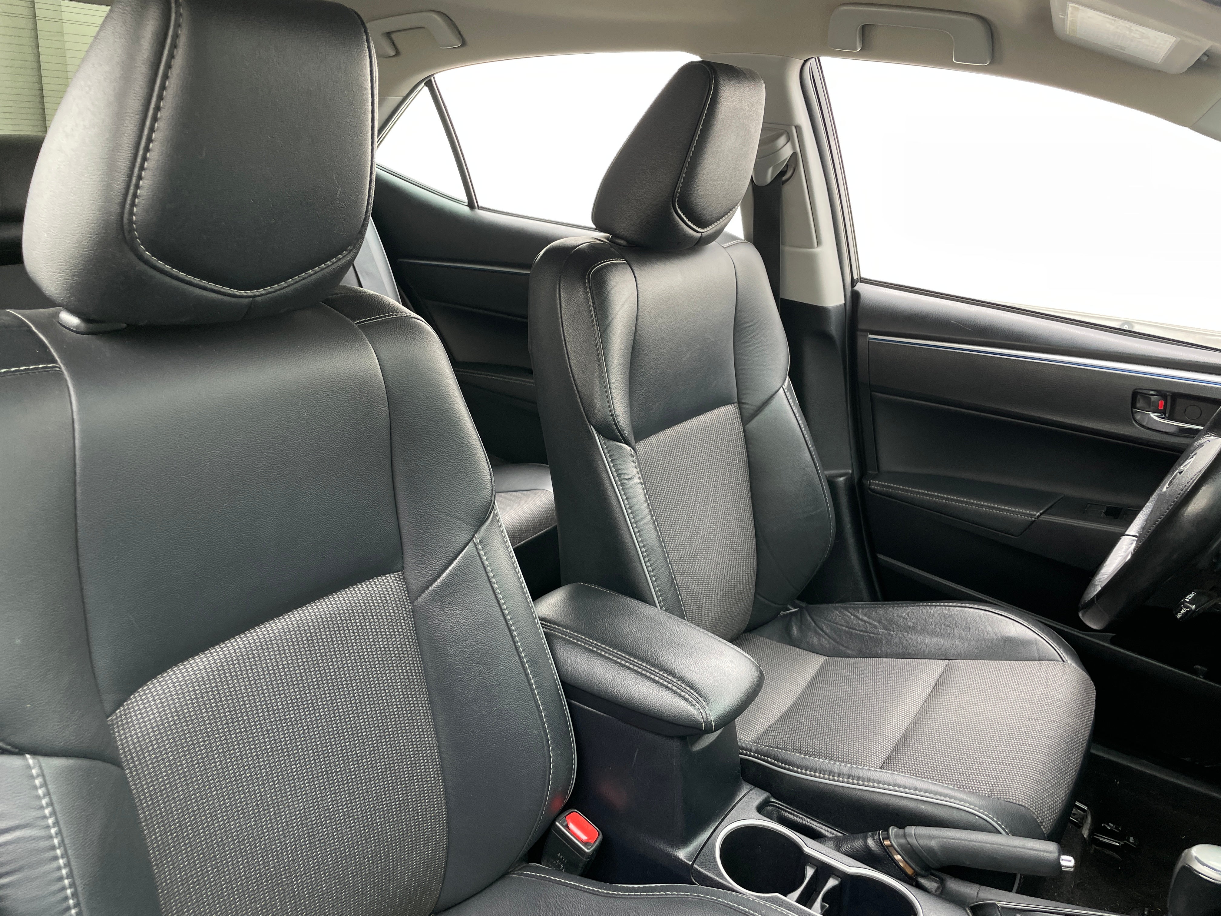 2016 Toyota Corolla S 2