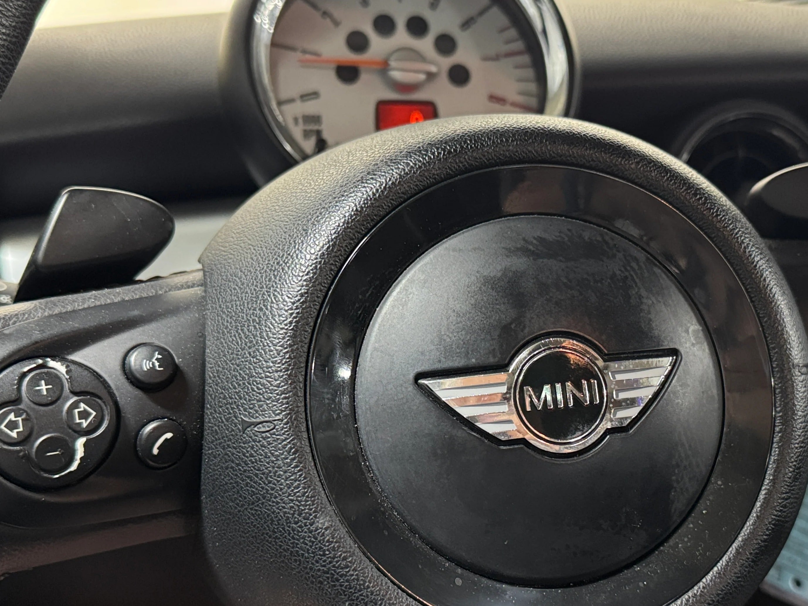 2011 MINI Cooper Hardtop S 4