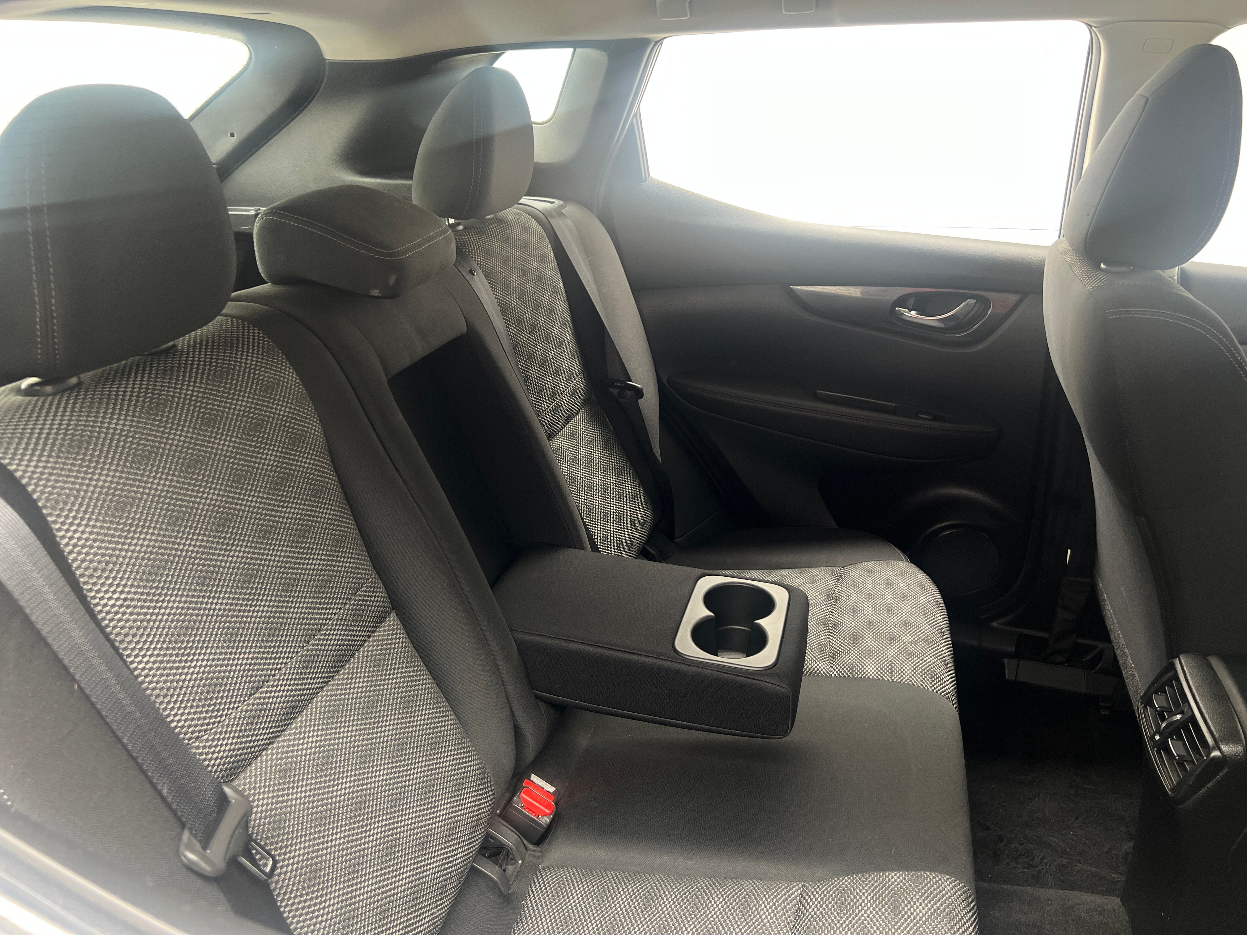 2018 Nissan Rogue Sport SV 6