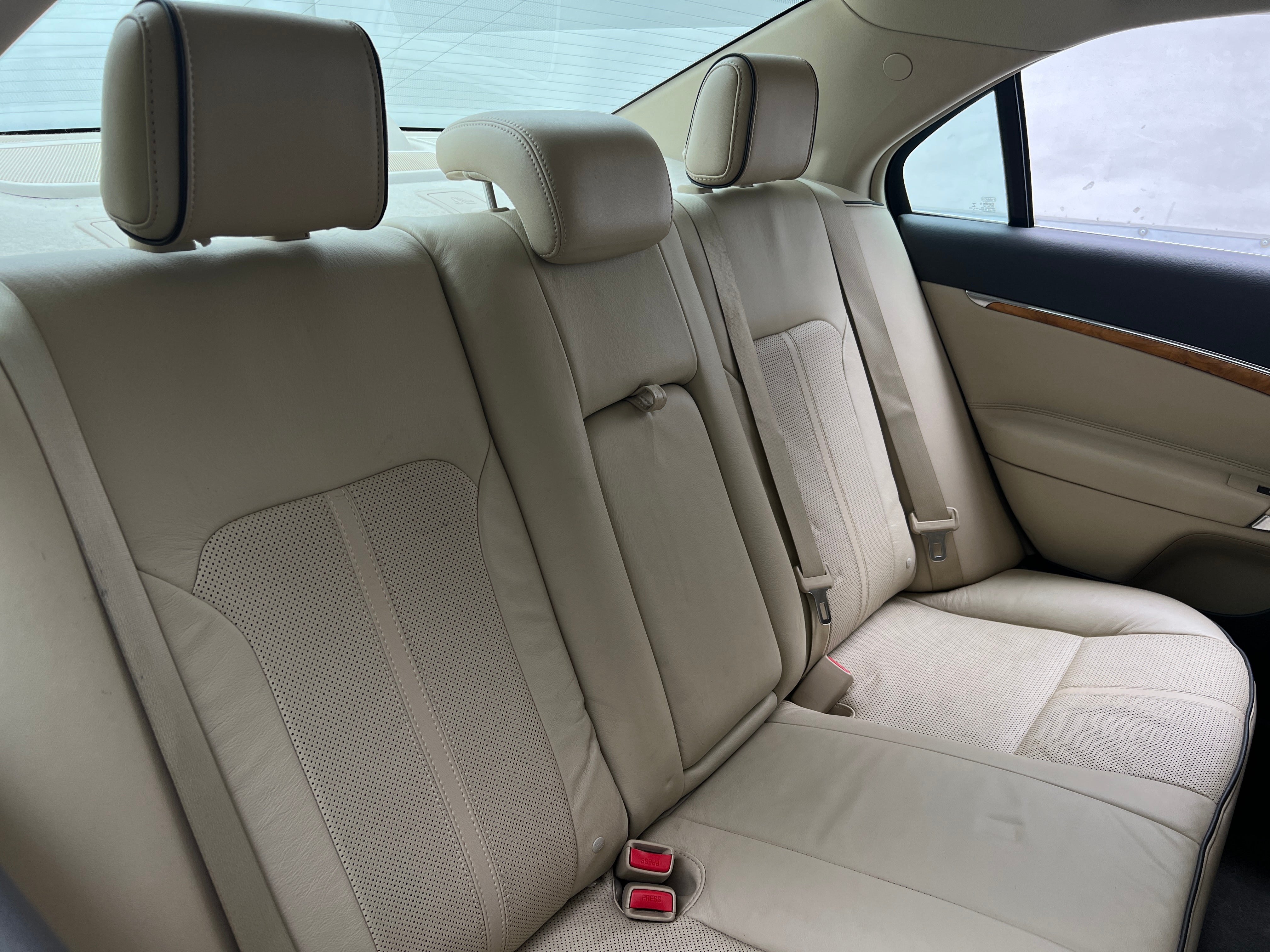 2012 Lincoln MKZ Base 5