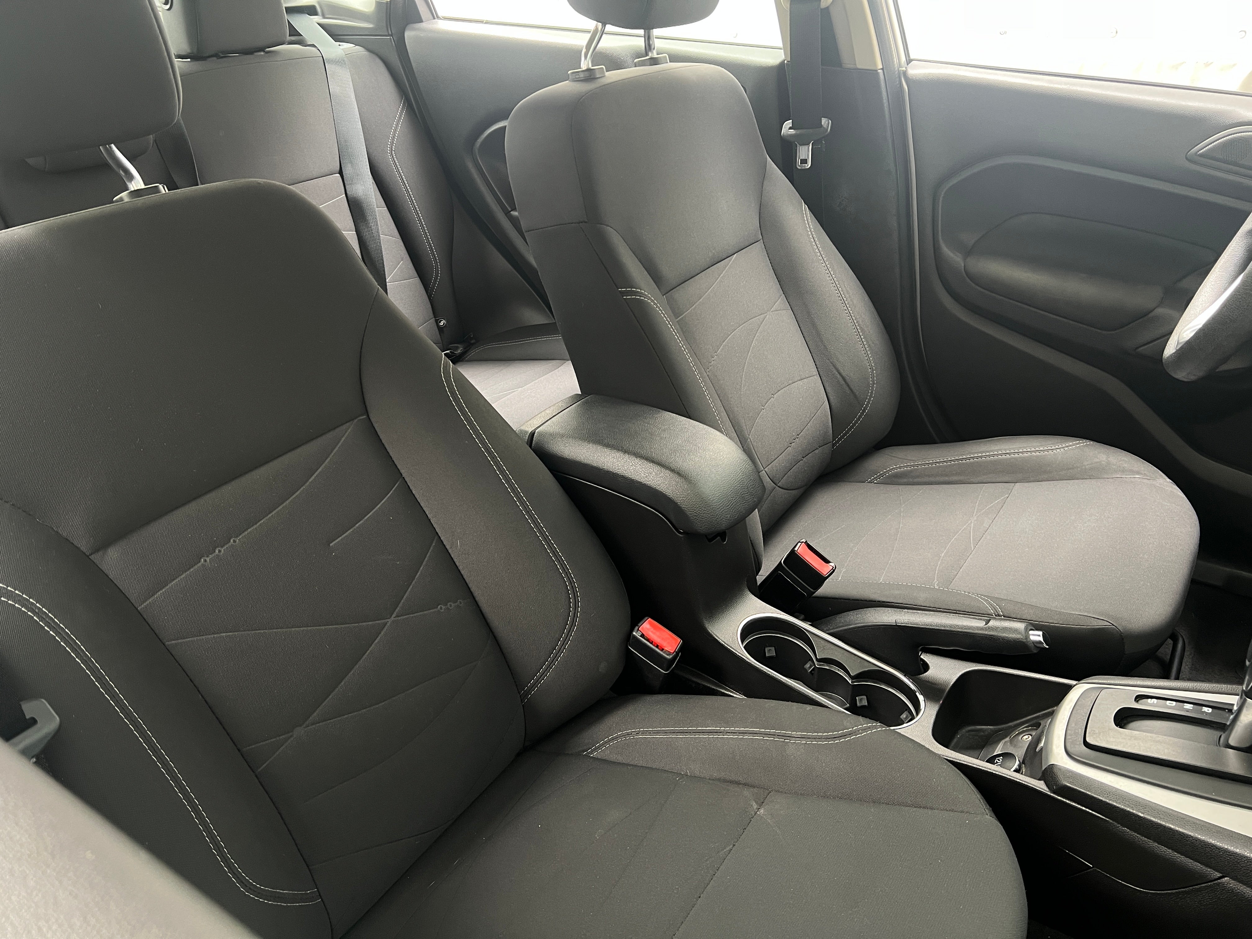 2019 Ford Fiesta SE 2