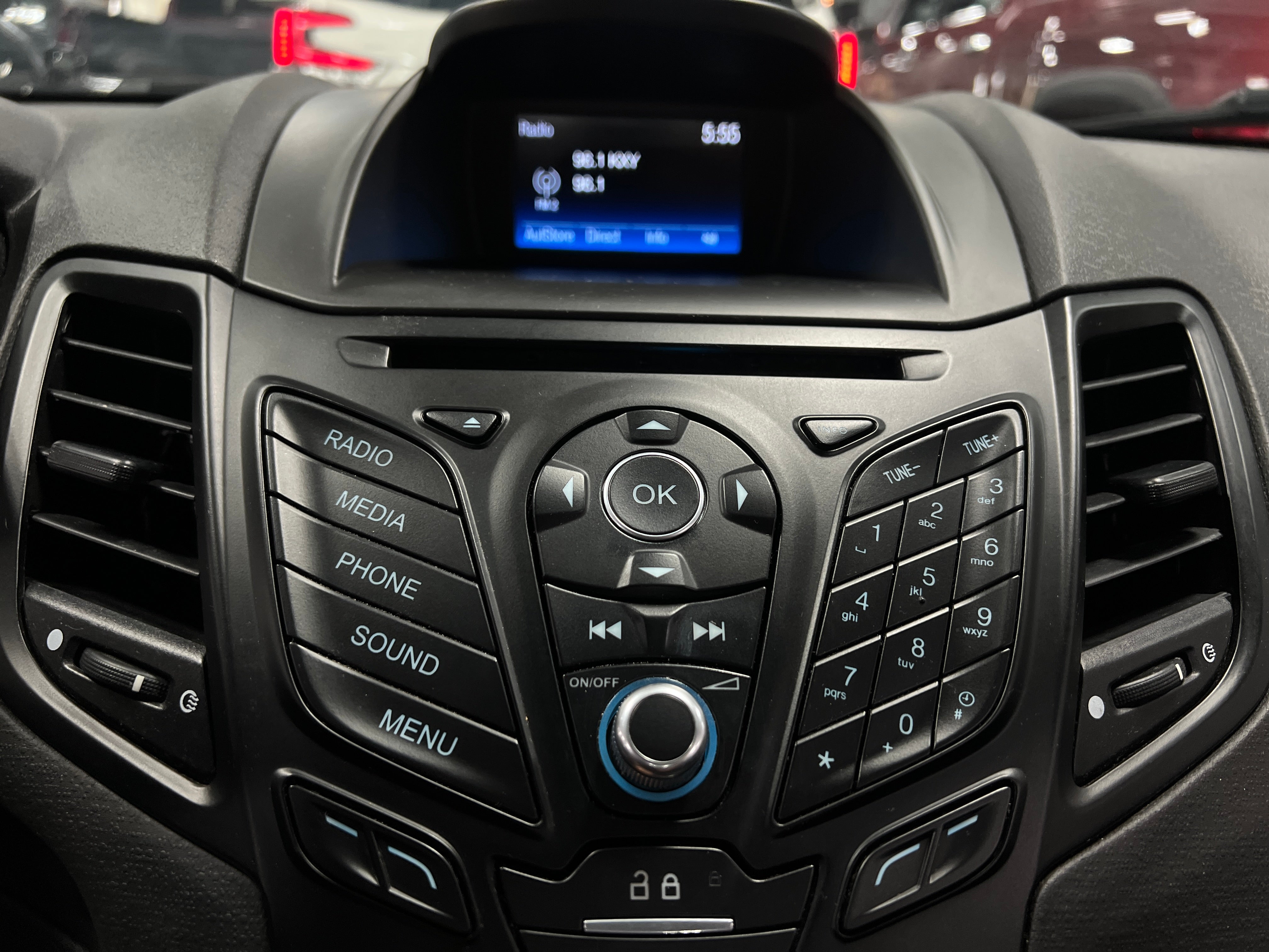 2019 Ford Fiesta SE 4