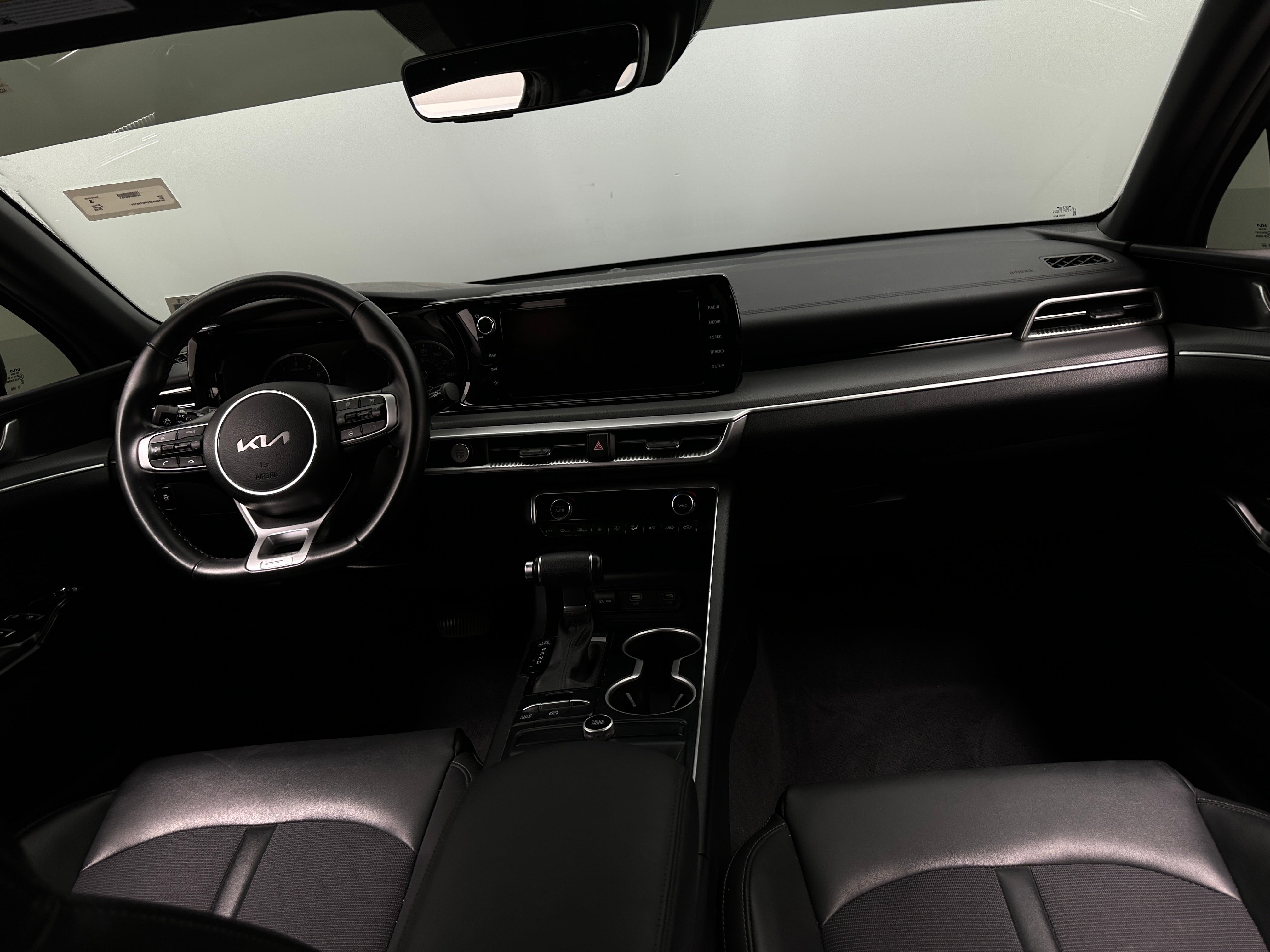 2023 Kia K5 GT-Line 2