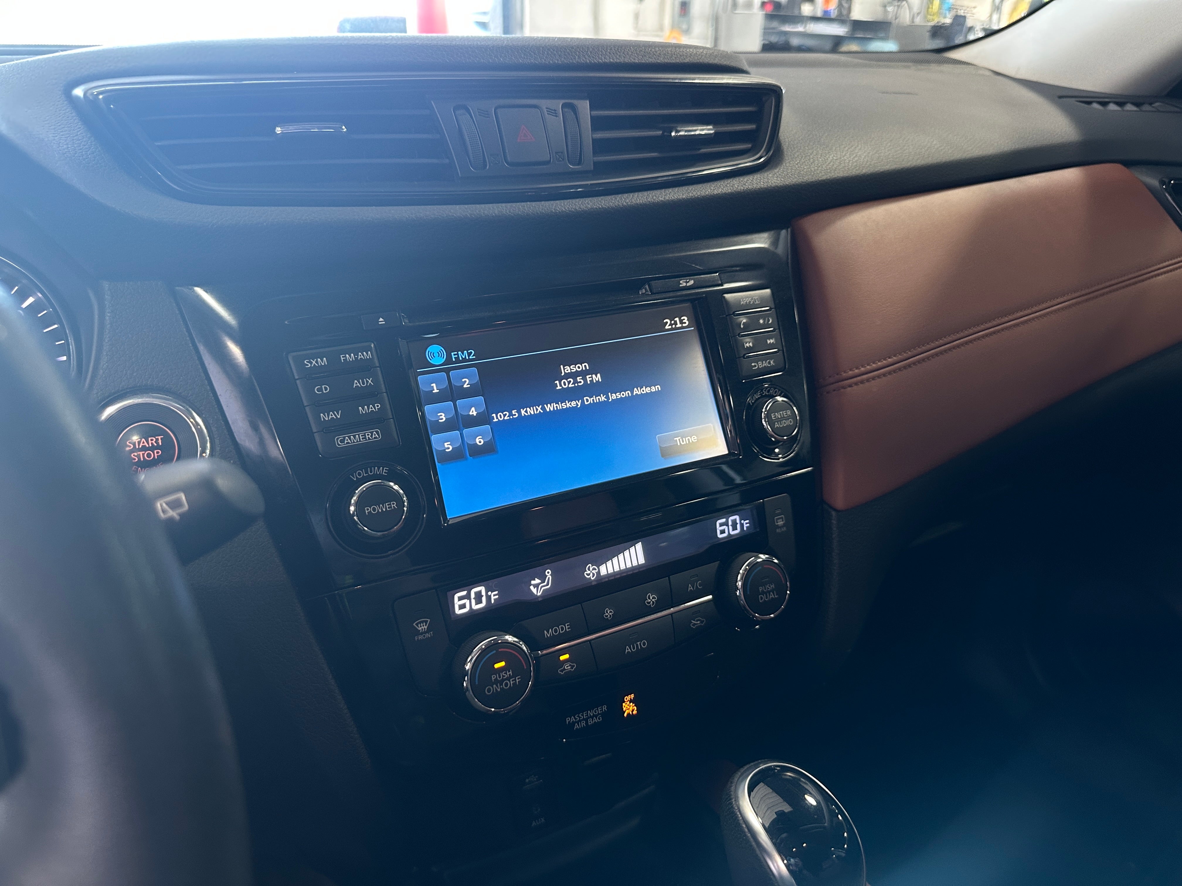 2017 Nissan Rogue SL 3