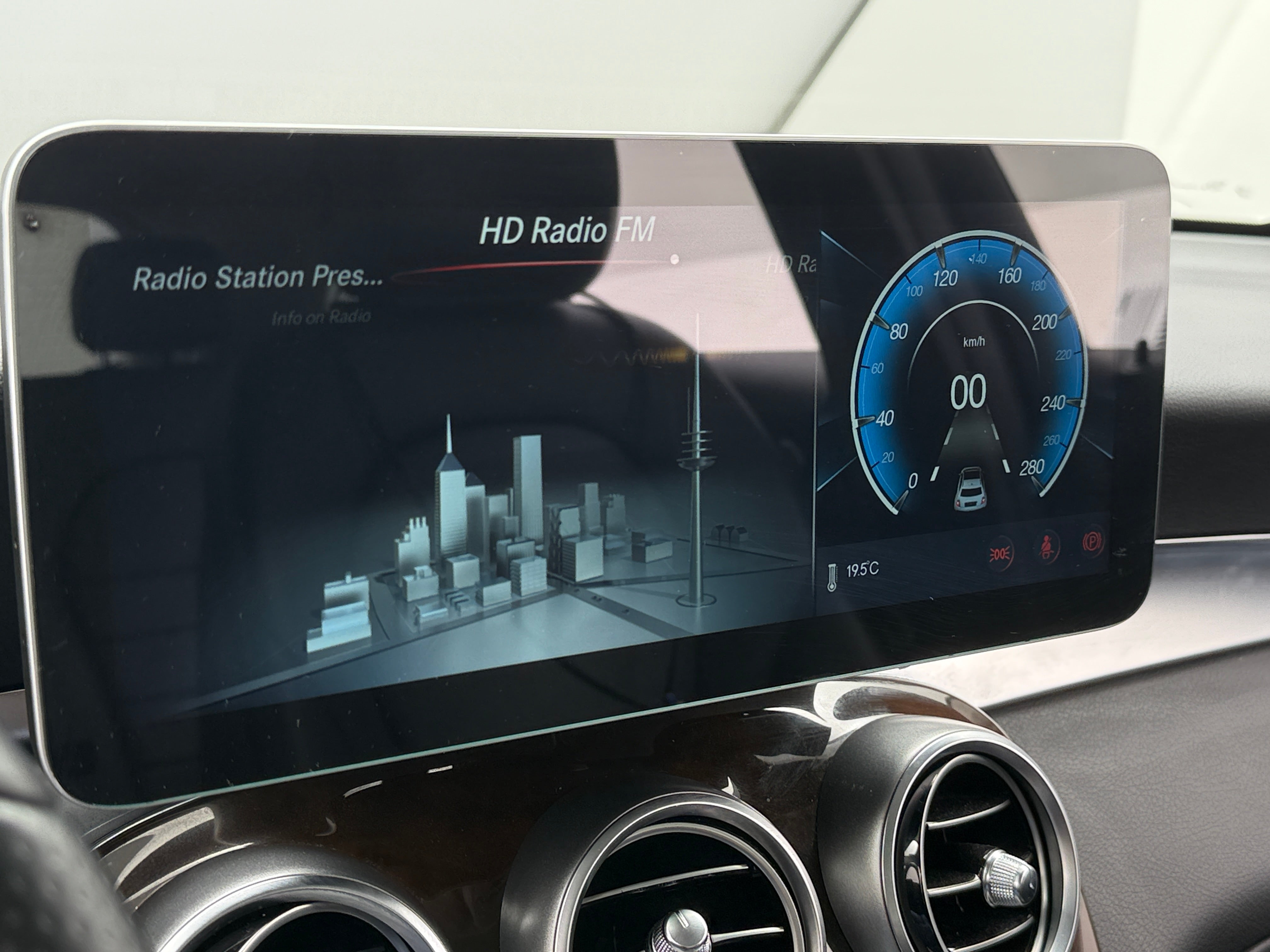 2016 Mercedes-Benz GLC 300 3