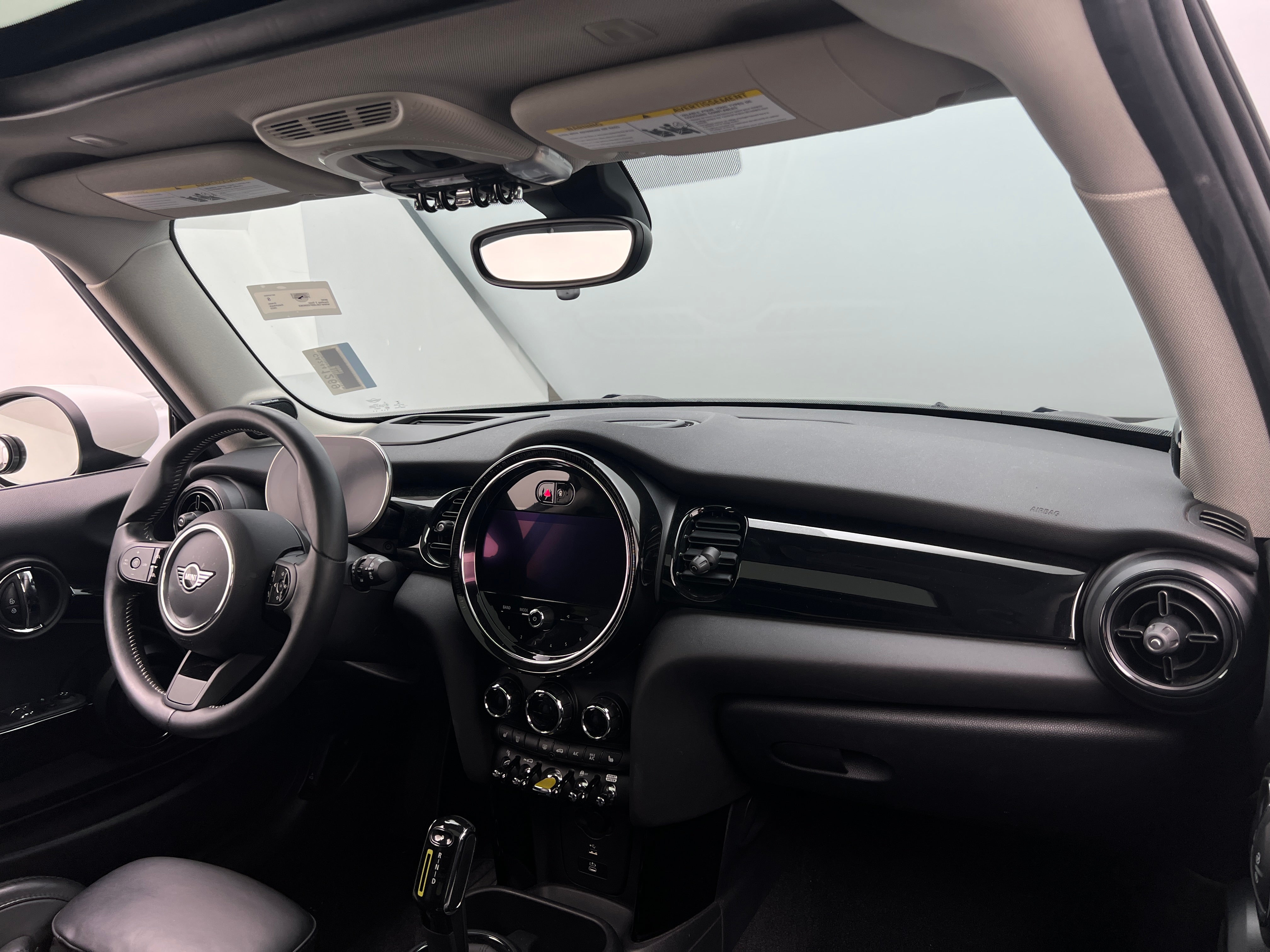 2023 MINI Cooper Hardtop SE 2