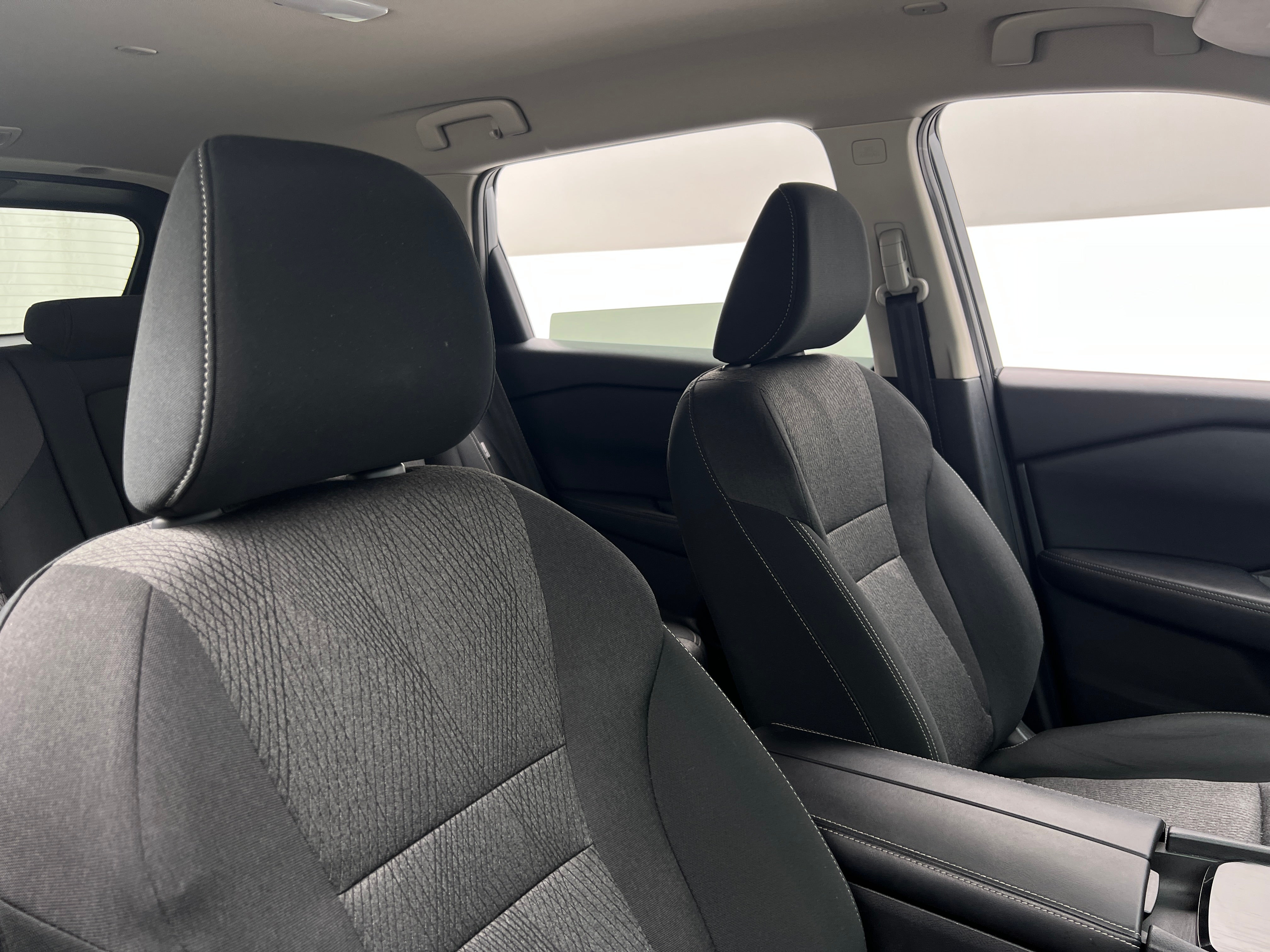 2024 Nissan Rogue SV 2