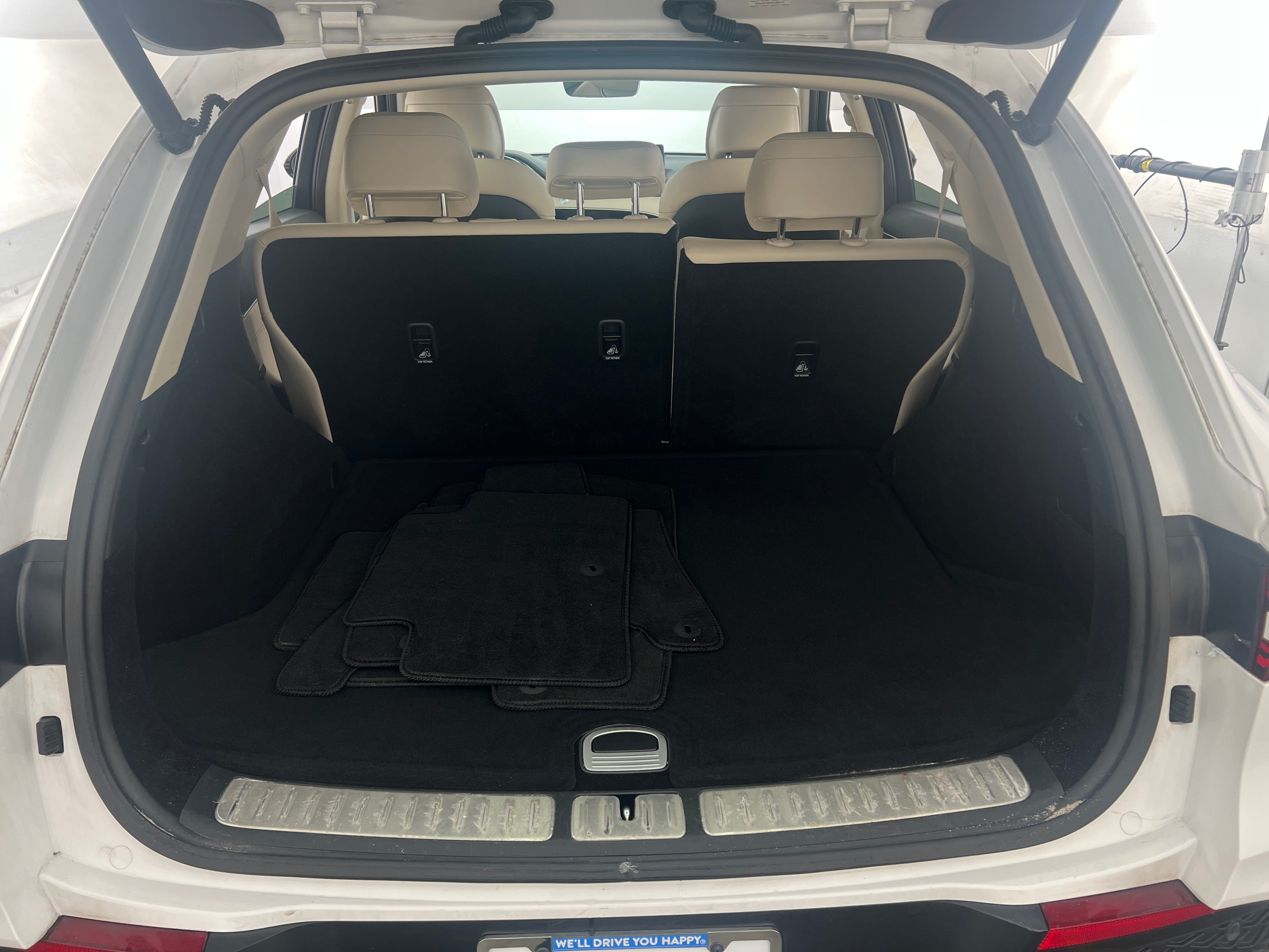 2023 Genesis GV70 Standard 6