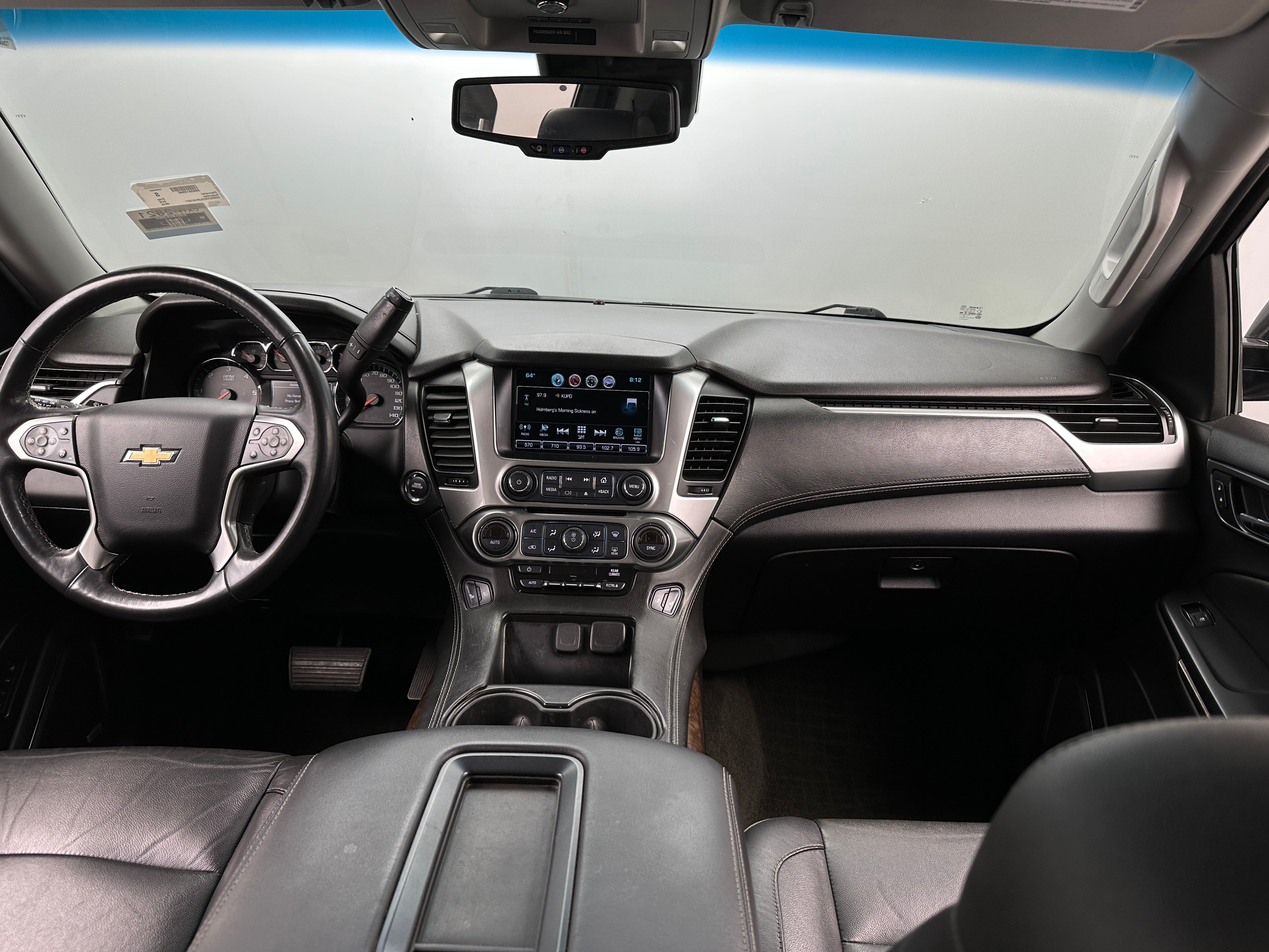 2018 Chevrolet Suburban LT 2
