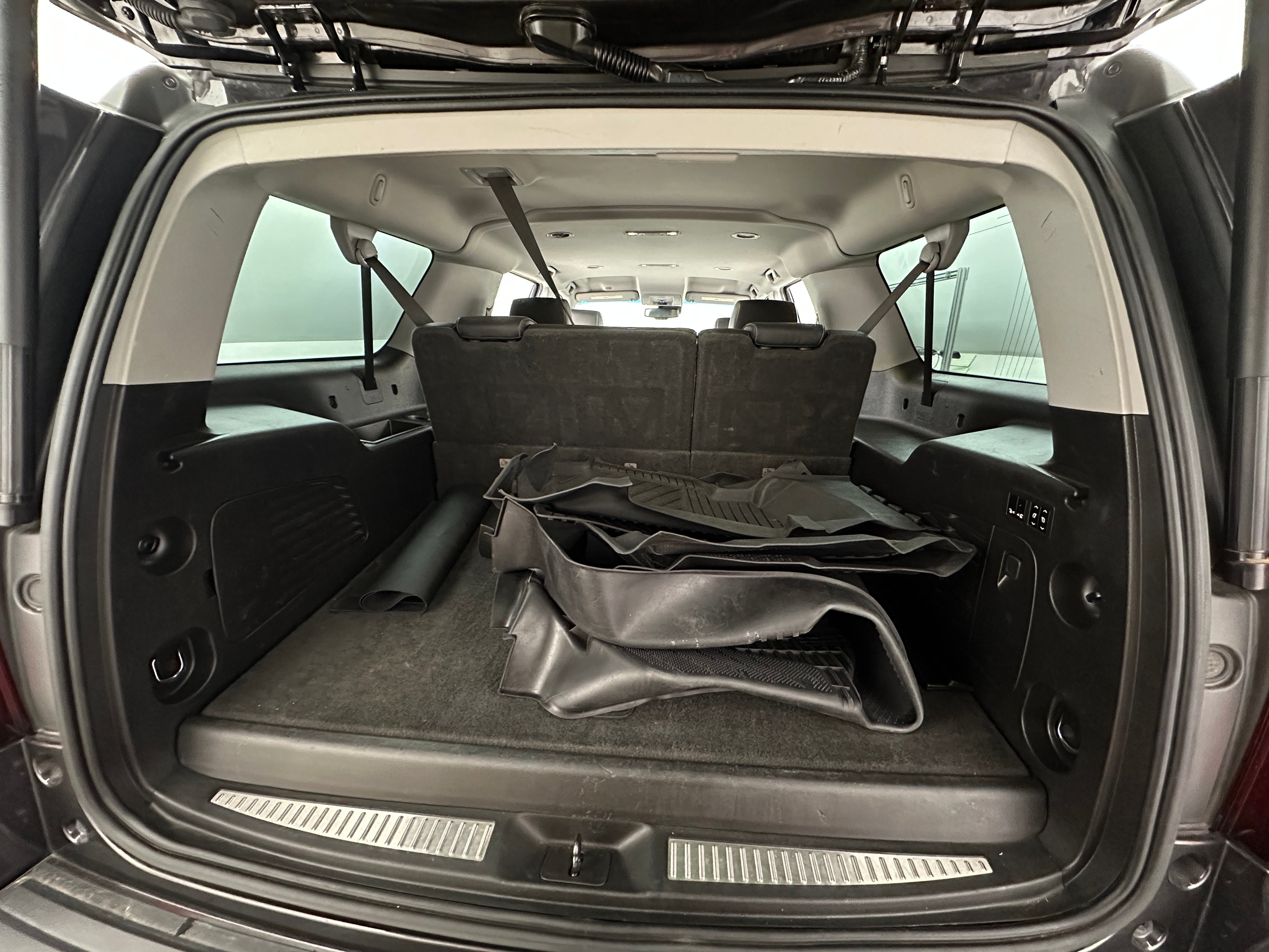 2018 Chevrolet Suburban LT 6