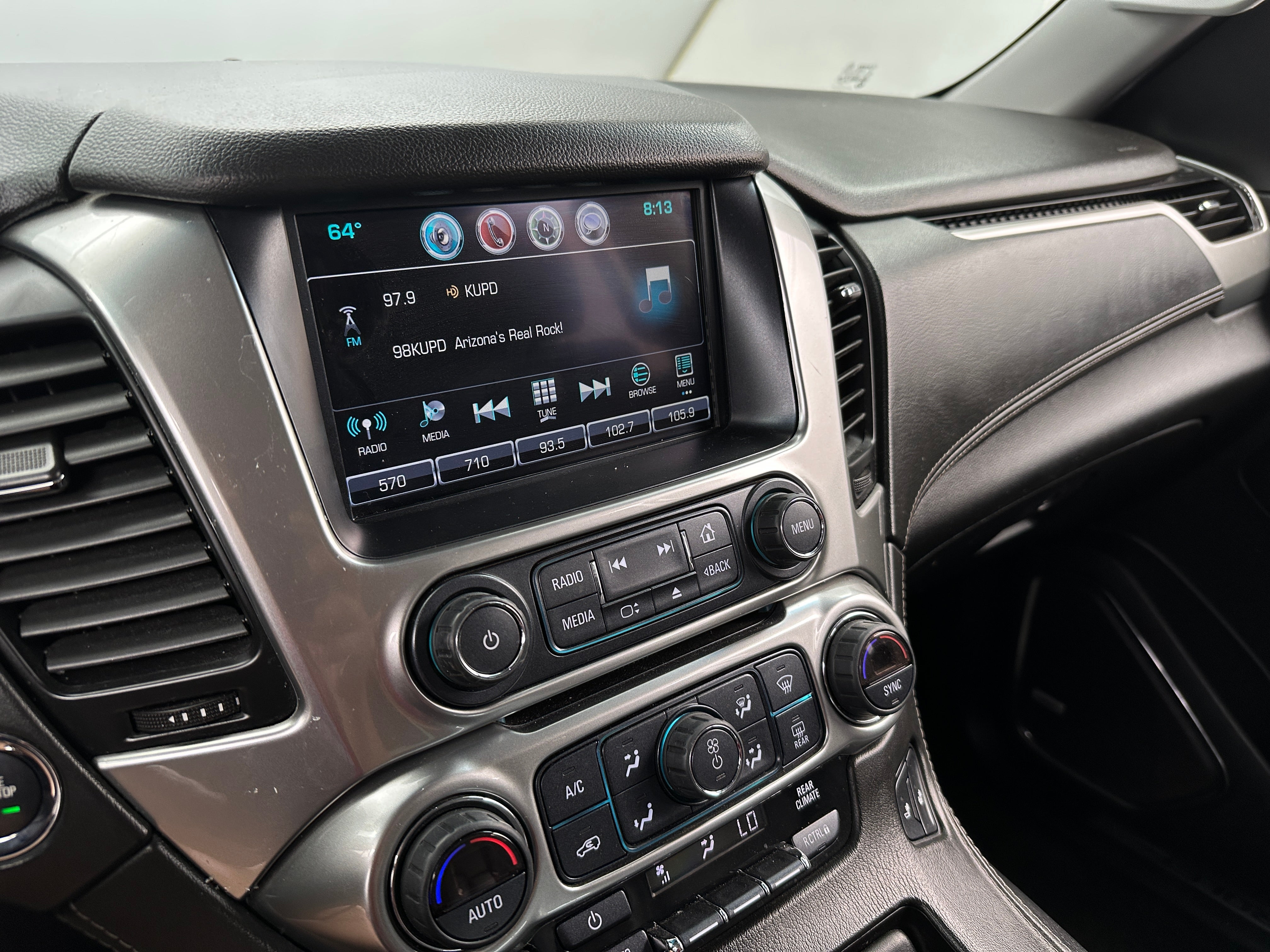 2018 Chevrolet Suburban LT 3