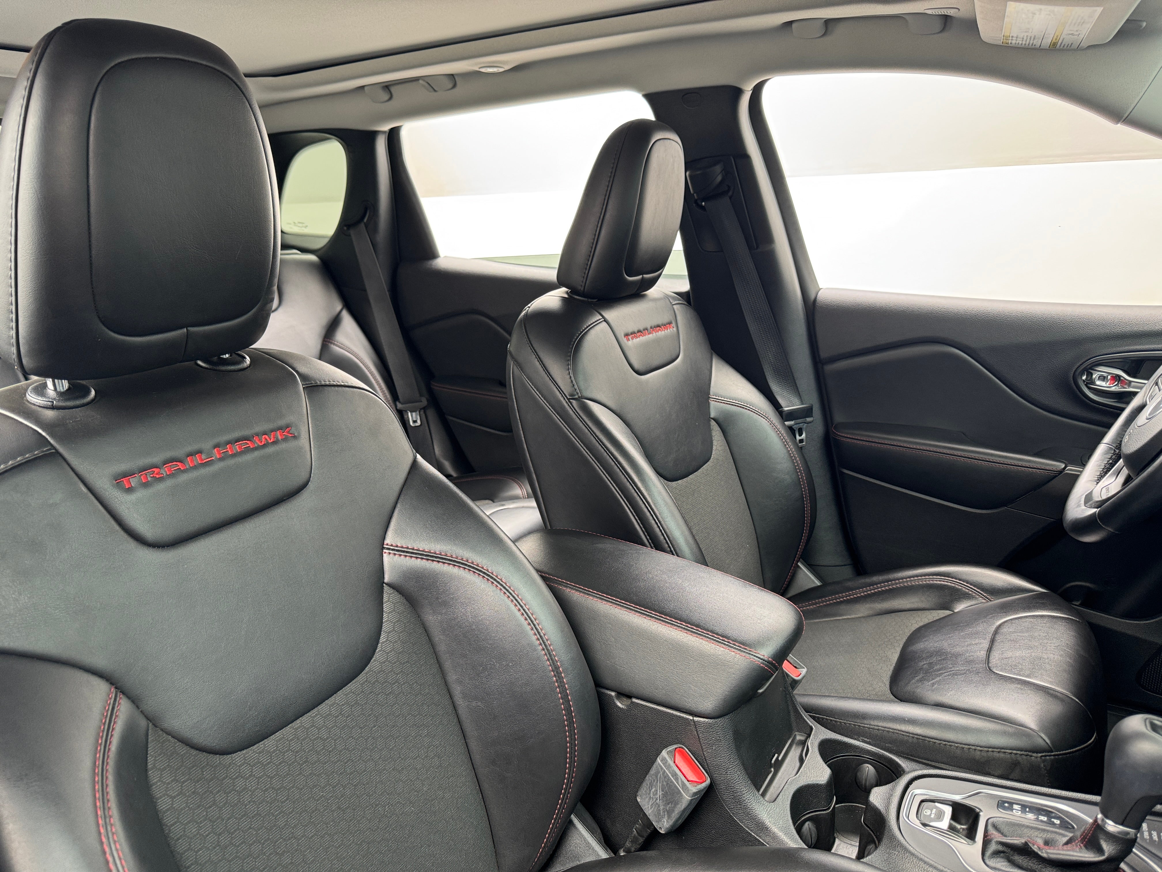 2021 Jeep Cherokee Trailhawk 2