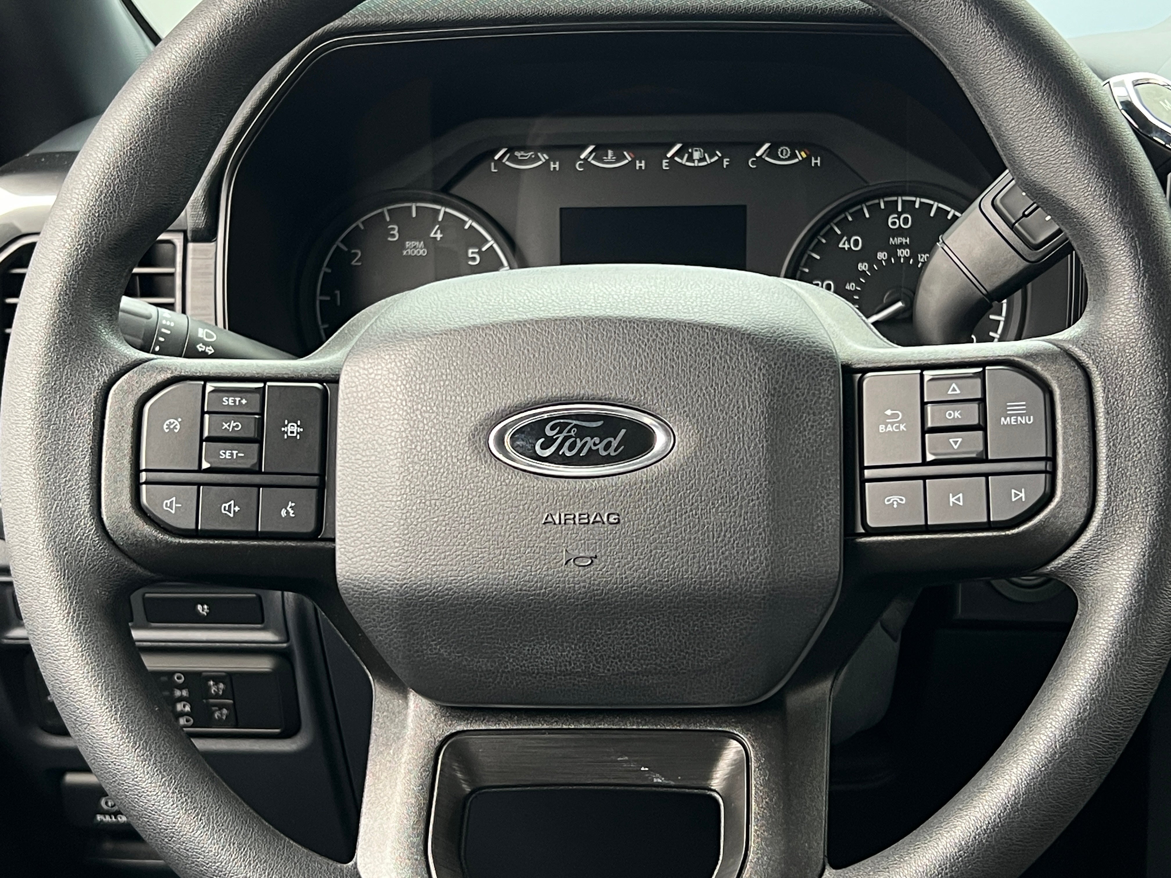 2022 Ford Econoline E-150 5