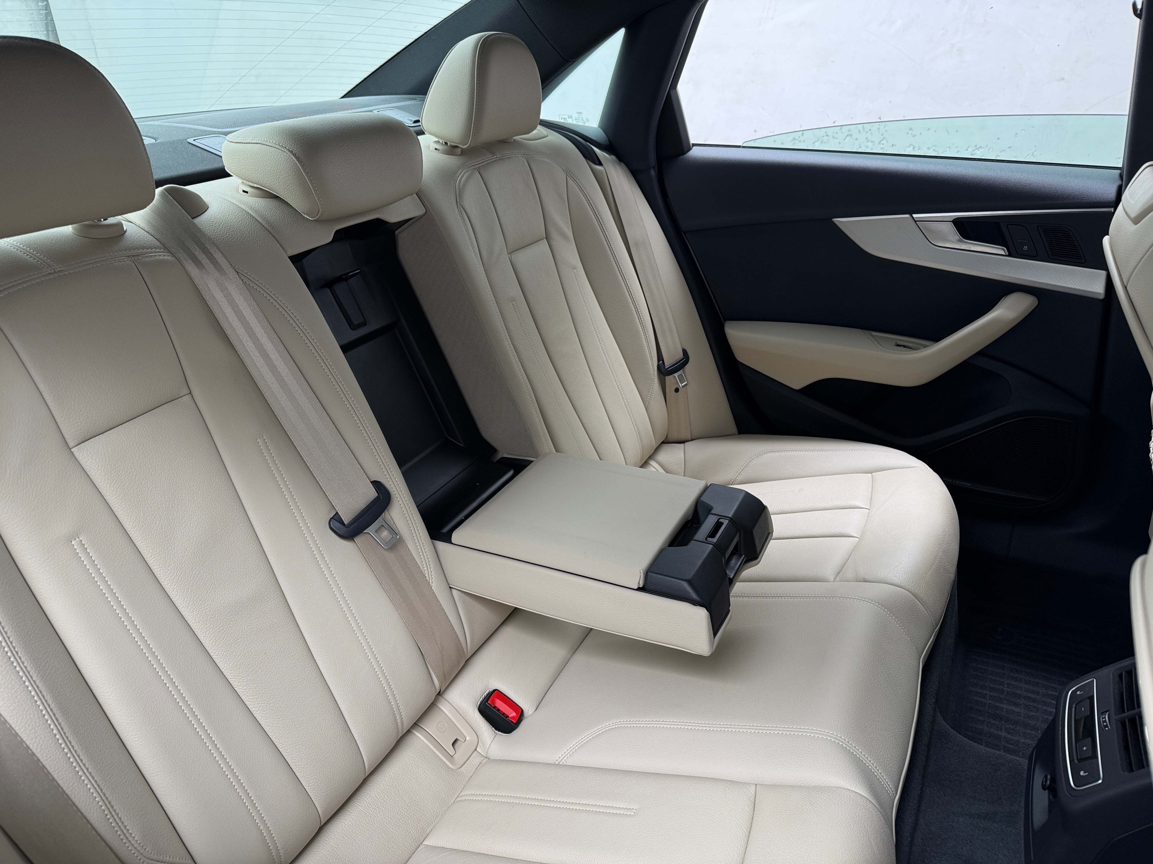 2017 Audi A4 Prestige 5