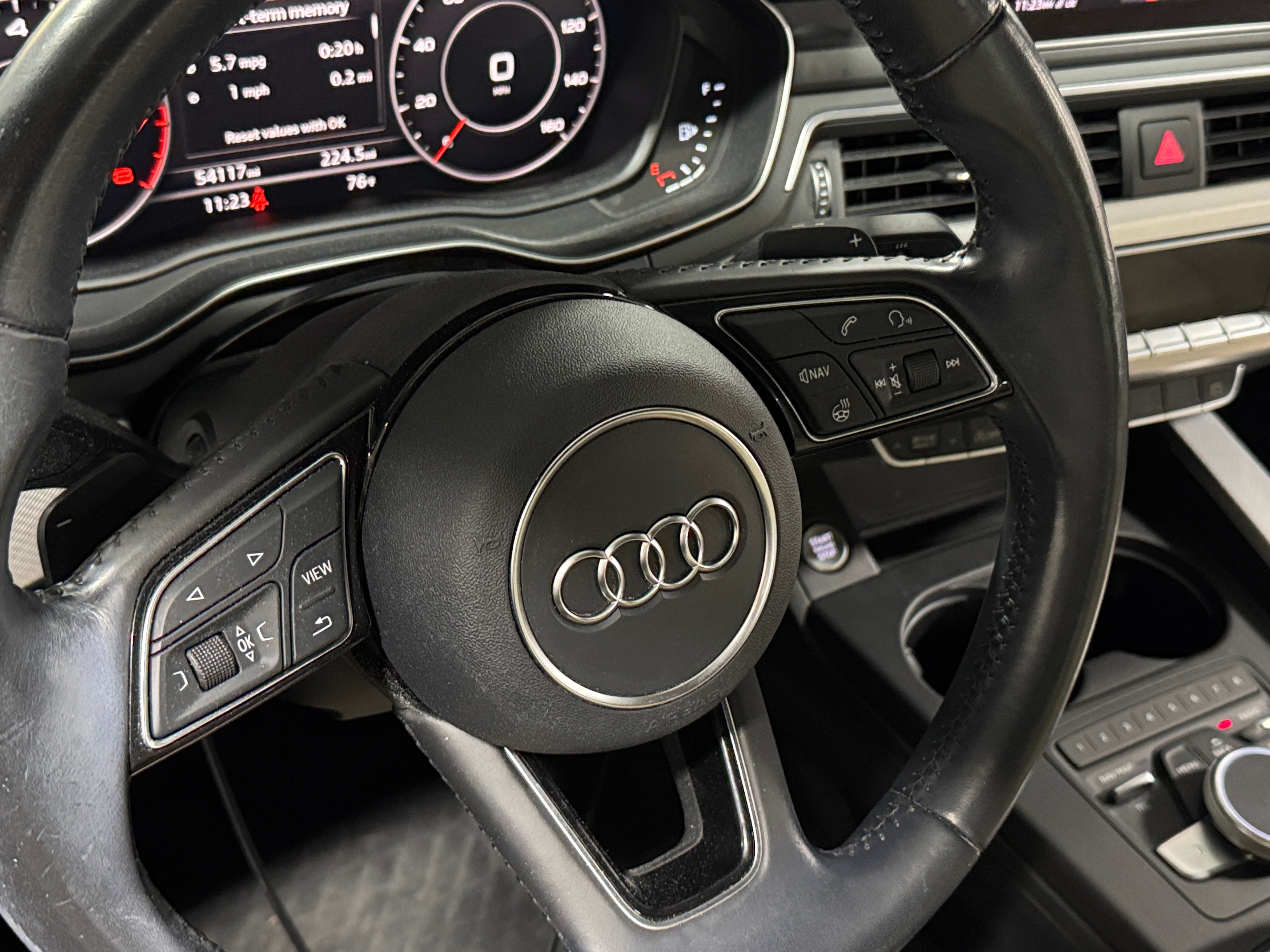 2017 Audi A4 Prestige 4