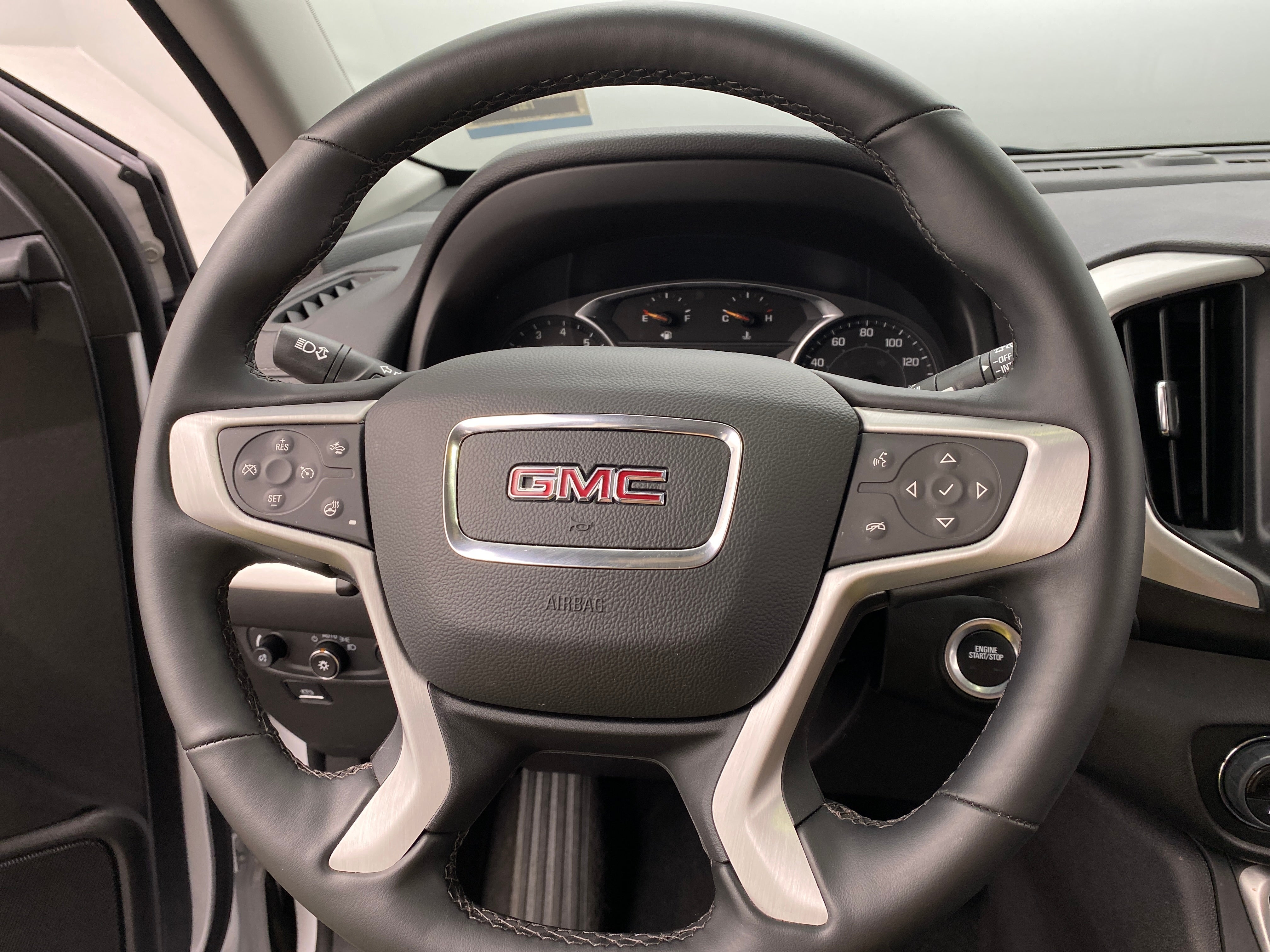 2024 GMC Terrain SLT 5