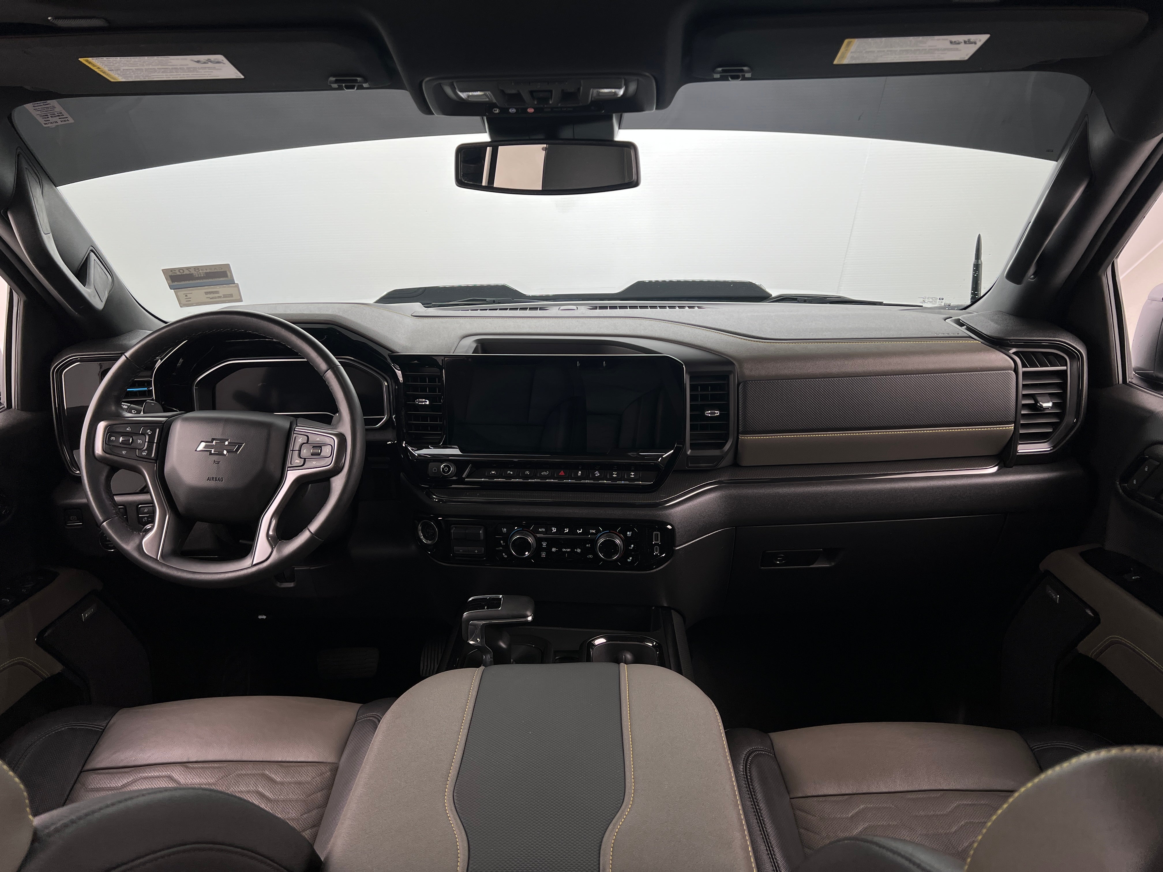2023 Chevrolet Silverado 1500 ZR2 3