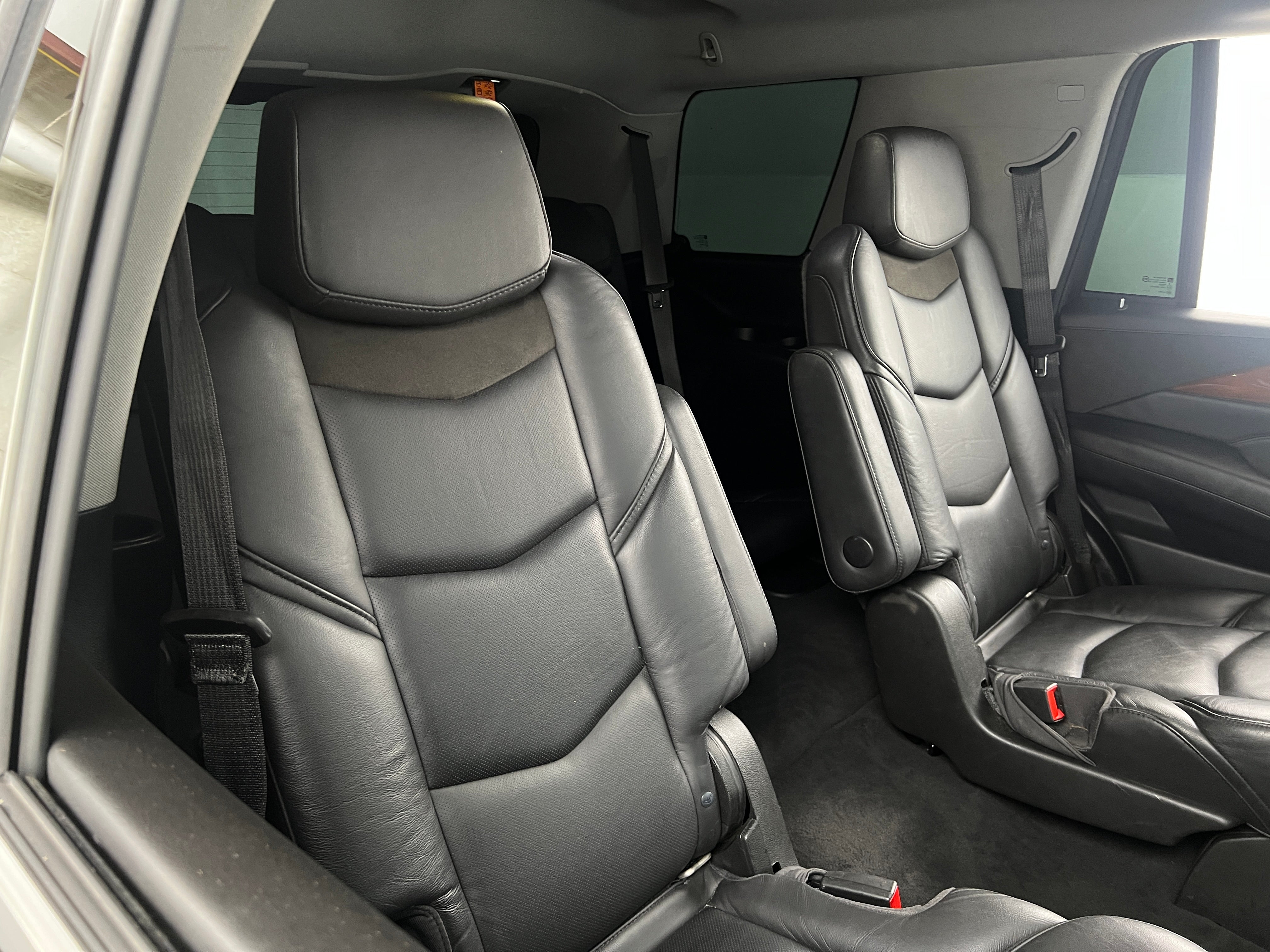 2018 Cadillac Escalade Luxury 5
