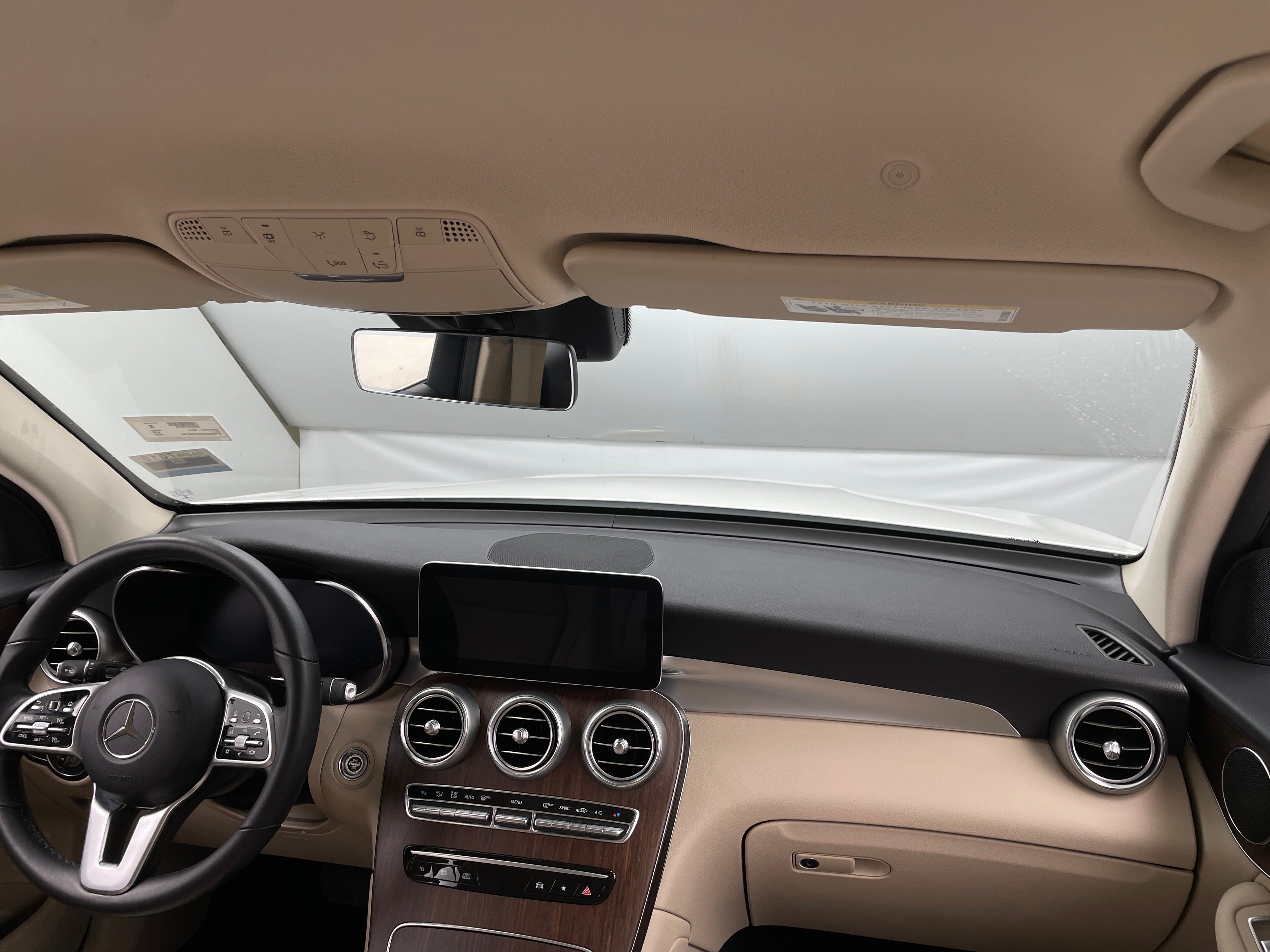 2022 Mercedes-Benz GLC 300 2
