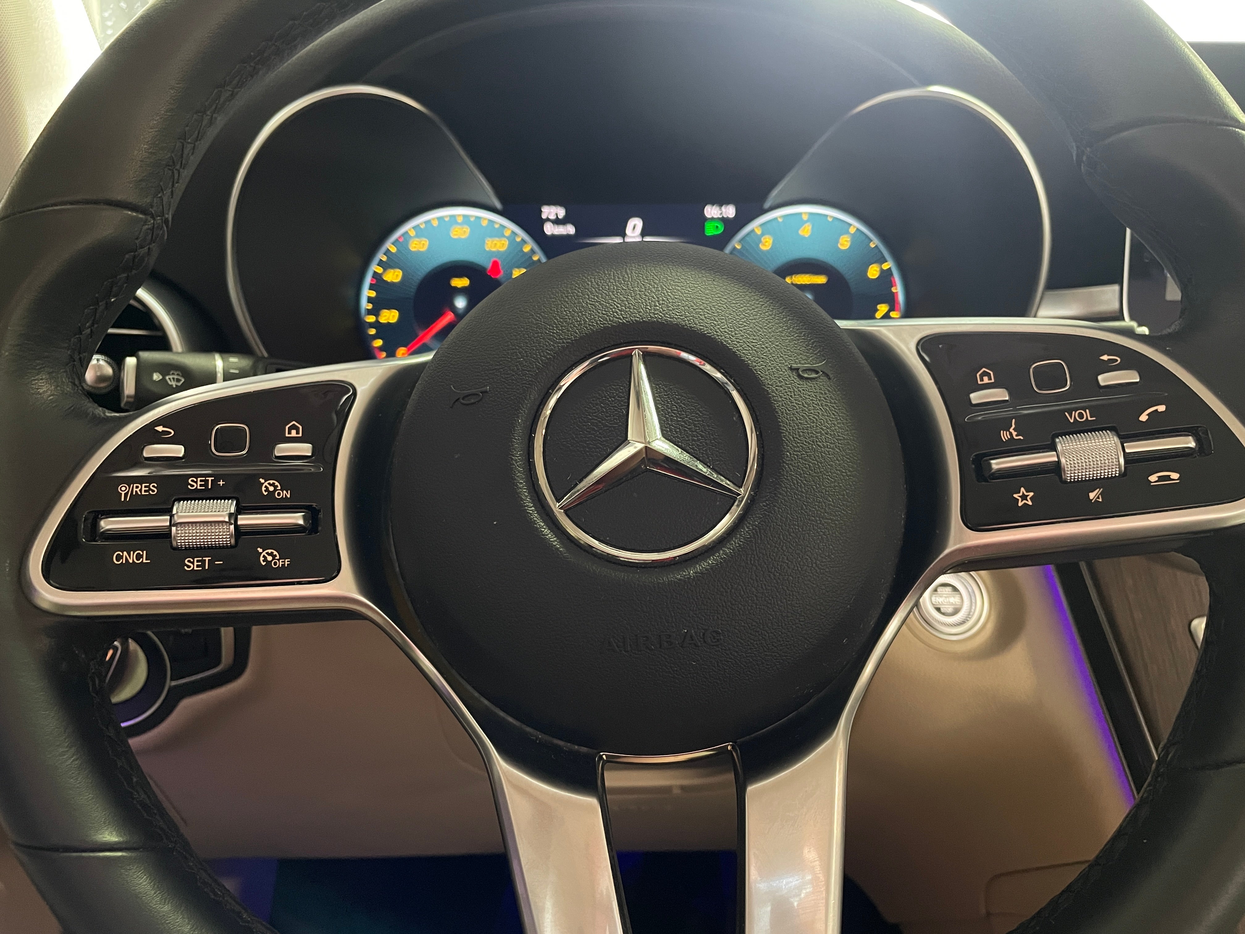 2022 Mercedes-Benz GLC 300 4