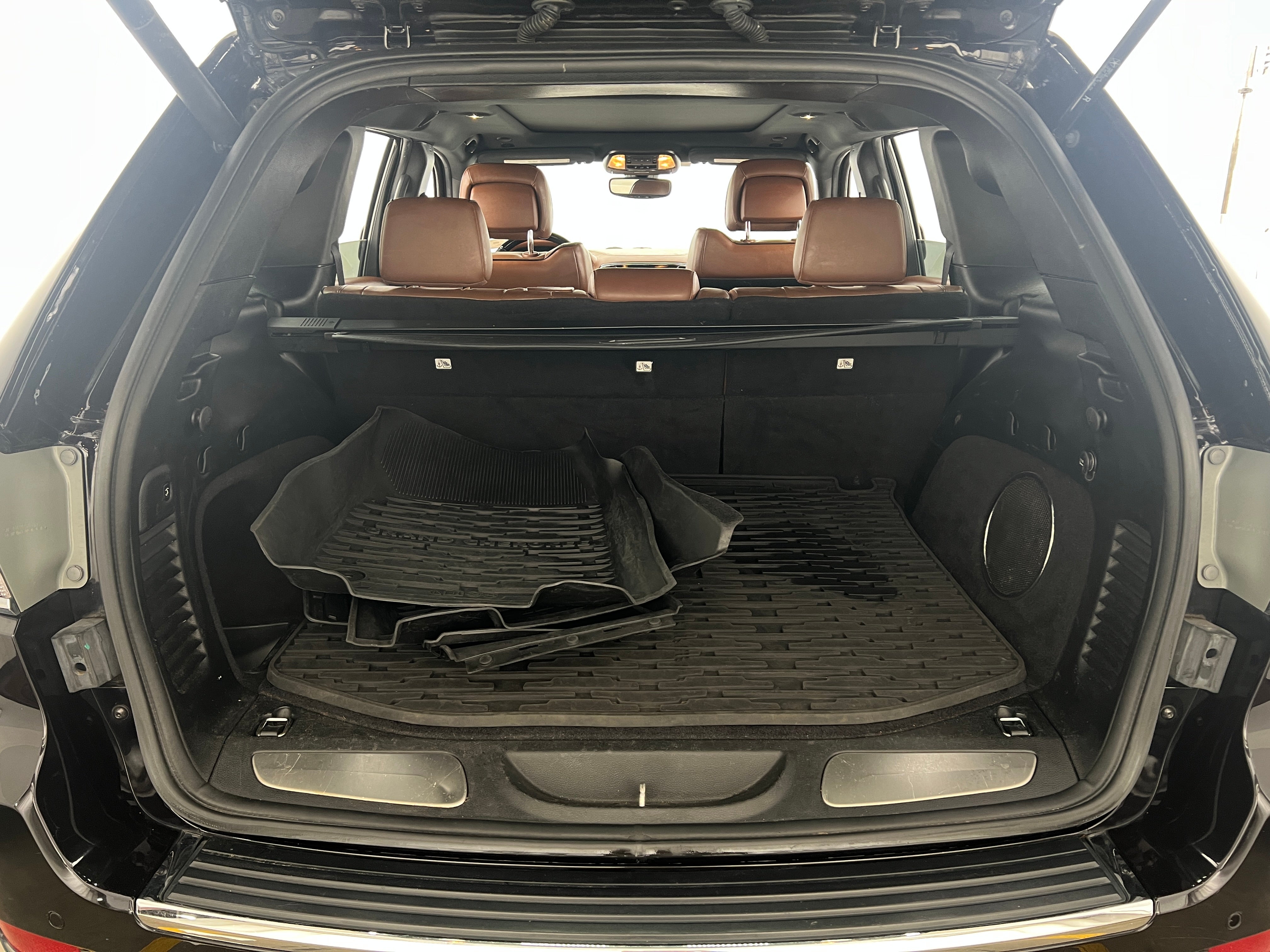 2020 Jeep Grand Cherokee Overland 6