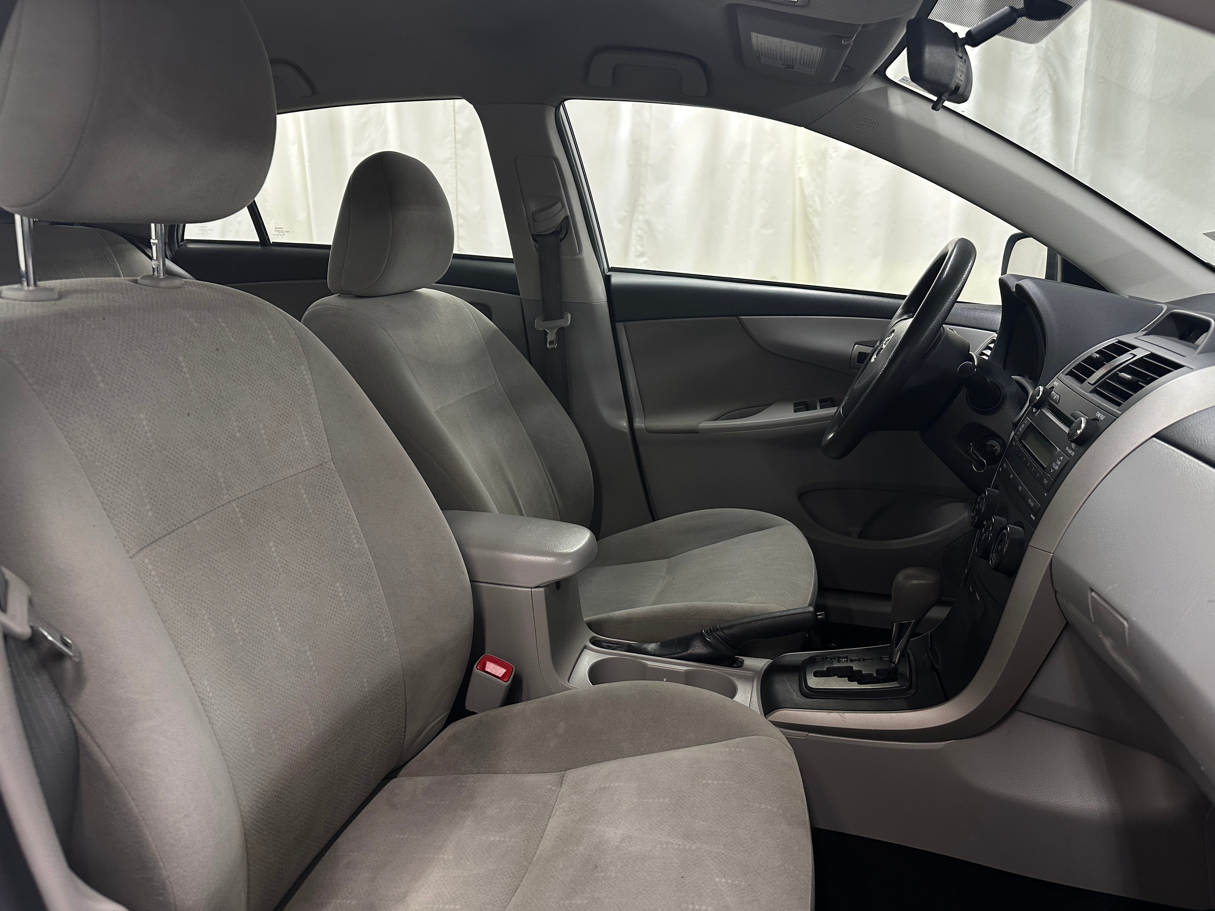 2013 Toyota Corolla L 2