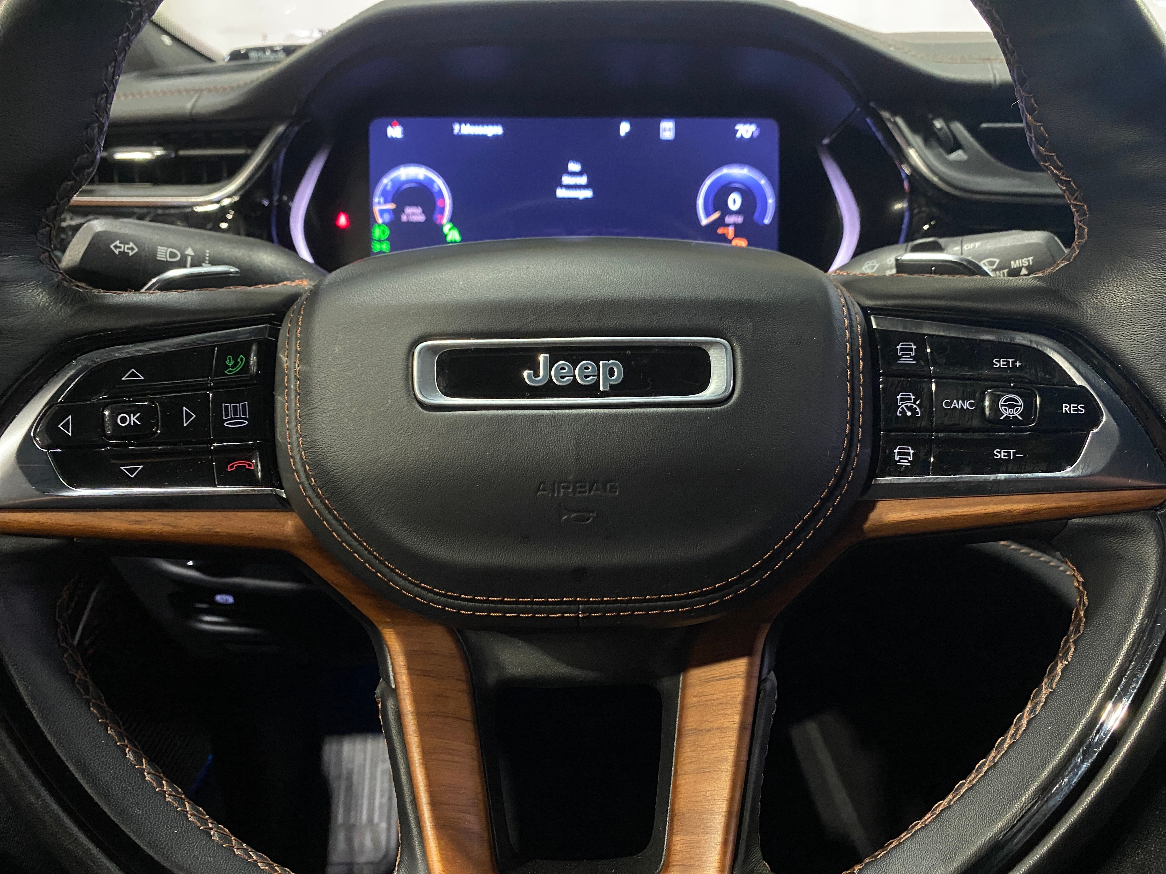 2023 Jeep Grand Cherokee L Summit 4