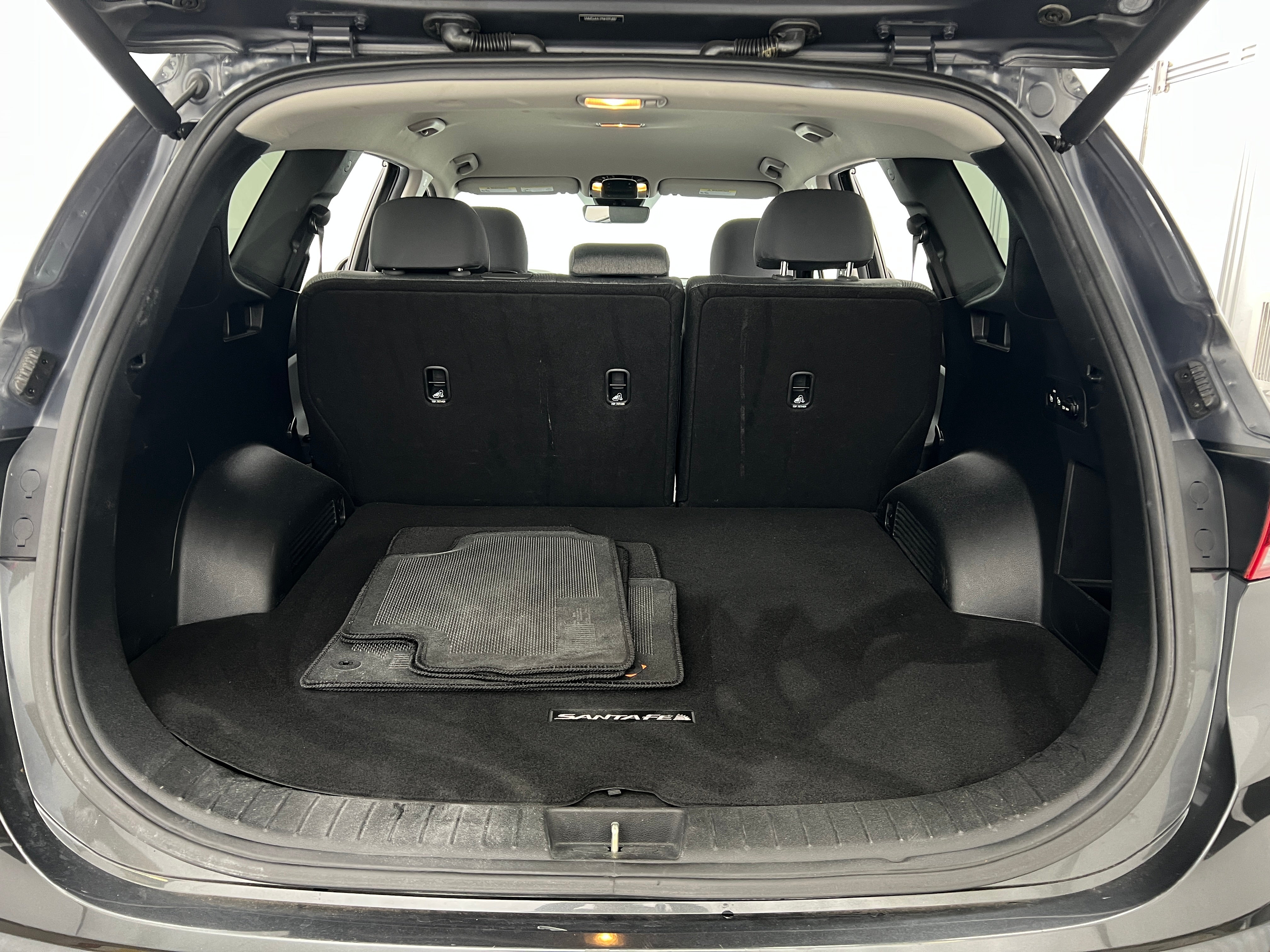 2022 Hyundai Santa Fe SEL 7