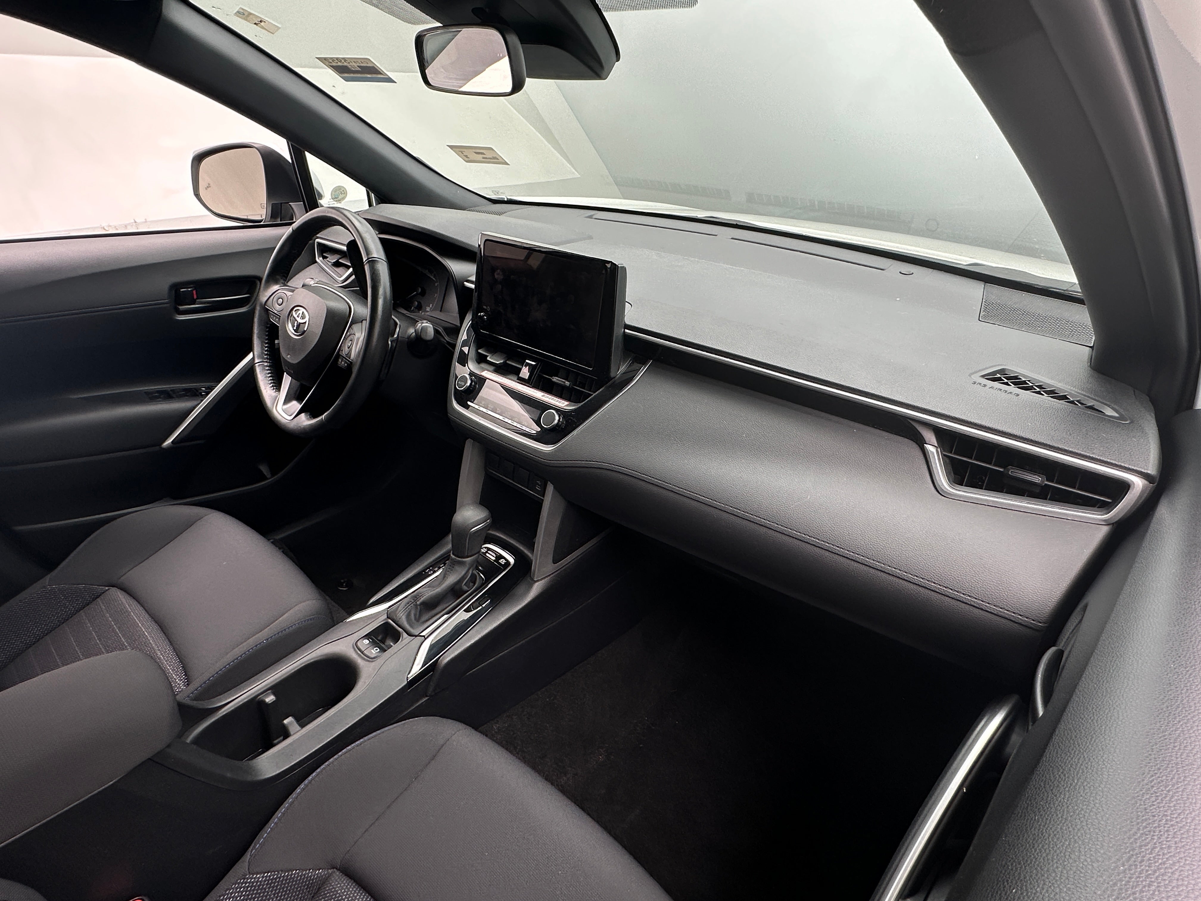 2023 Toyota Corolla Cross SE 3