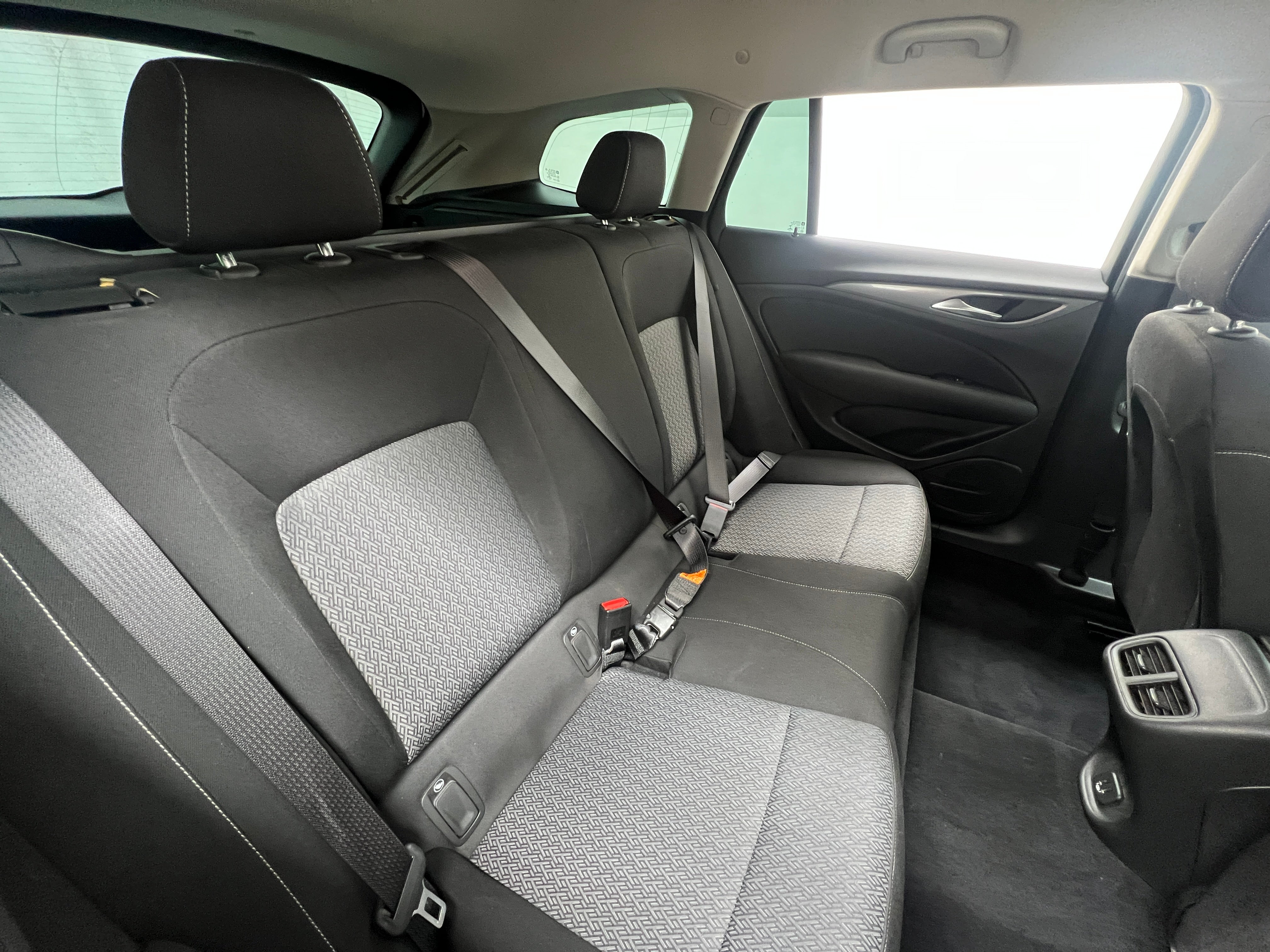 2018 Buick Regal Preferred 6