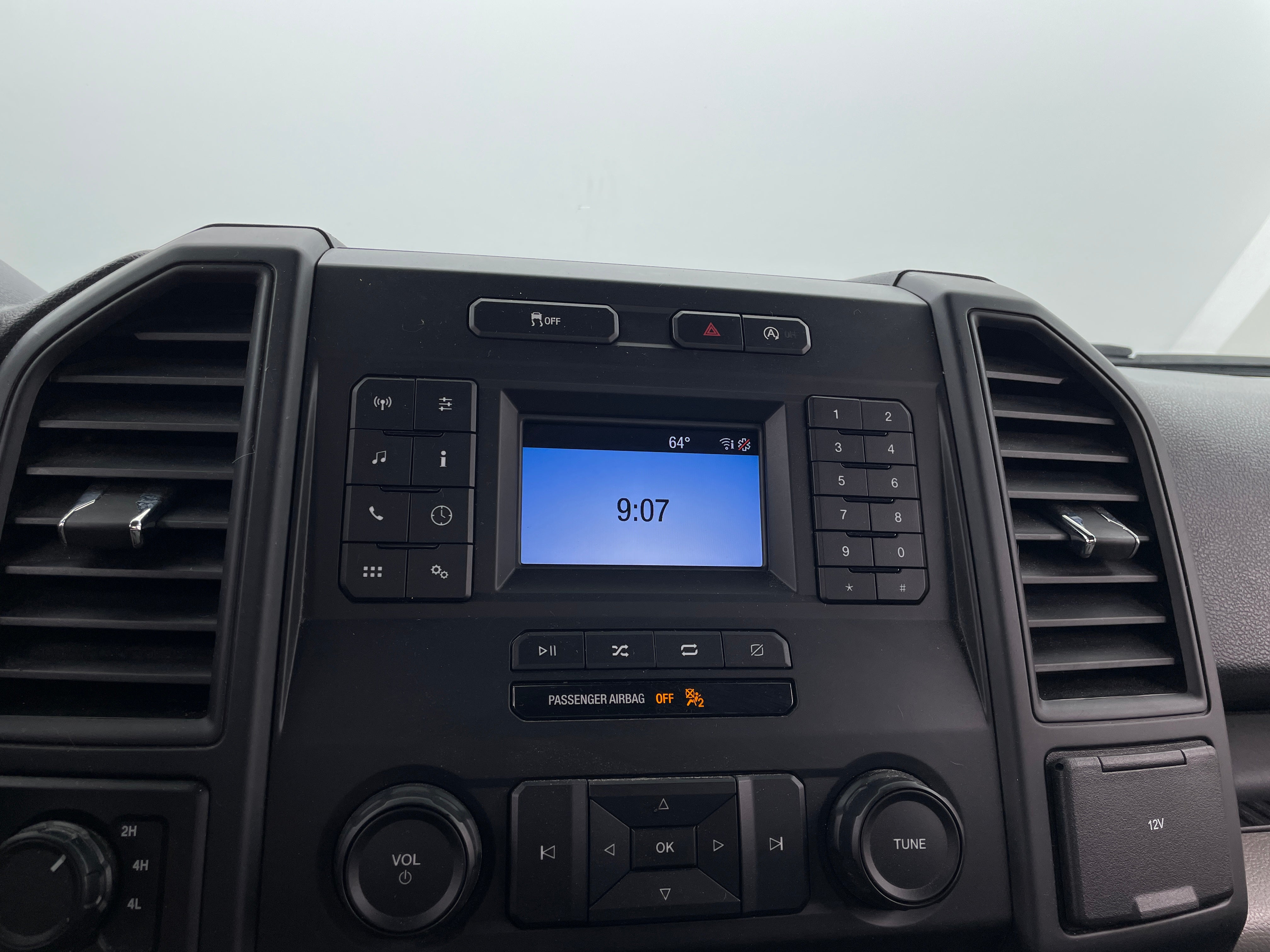 2018 Ford Econoline E-150 3