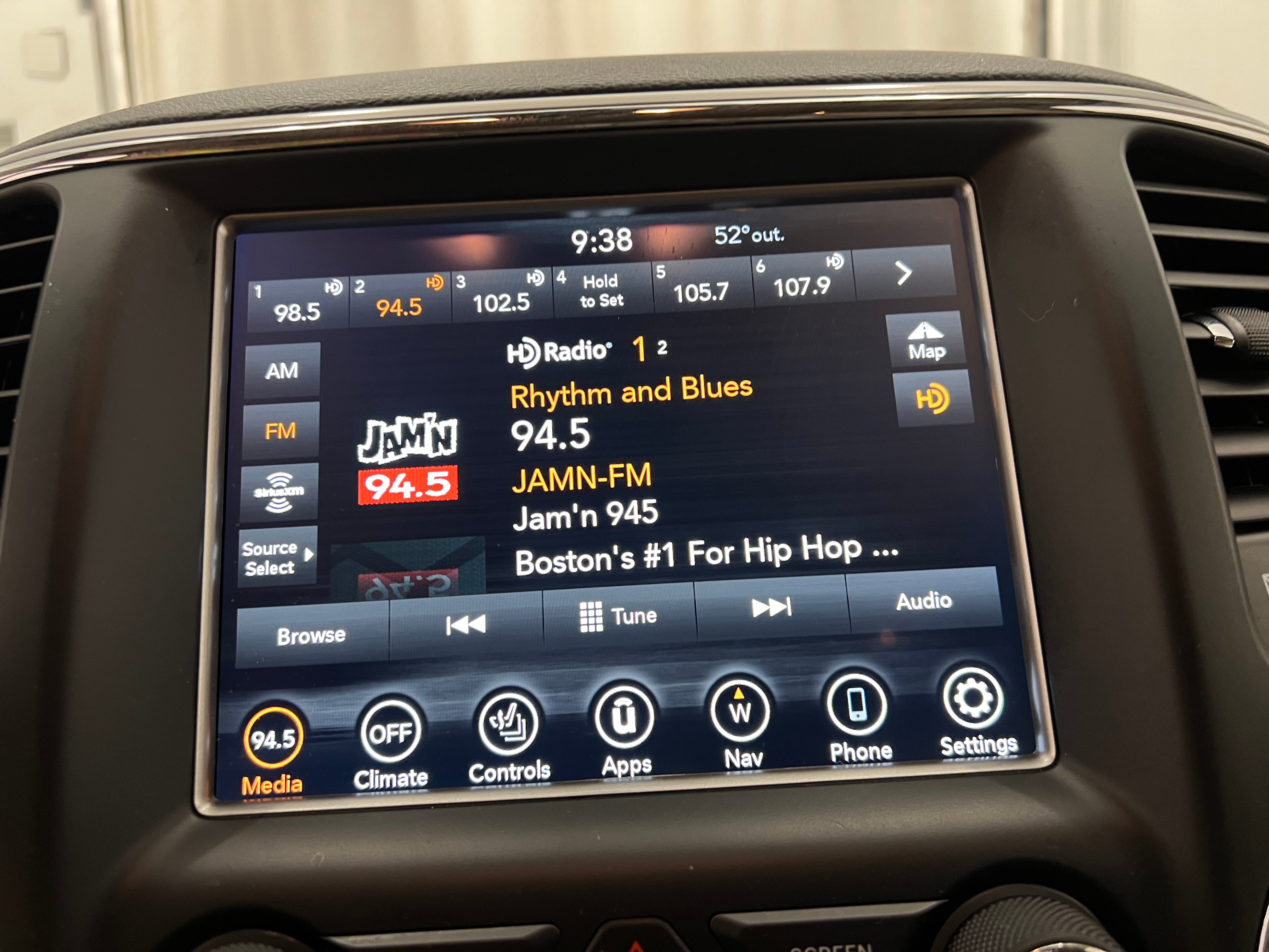 2018 Jeep Grand Cherokee Limited Edition 3