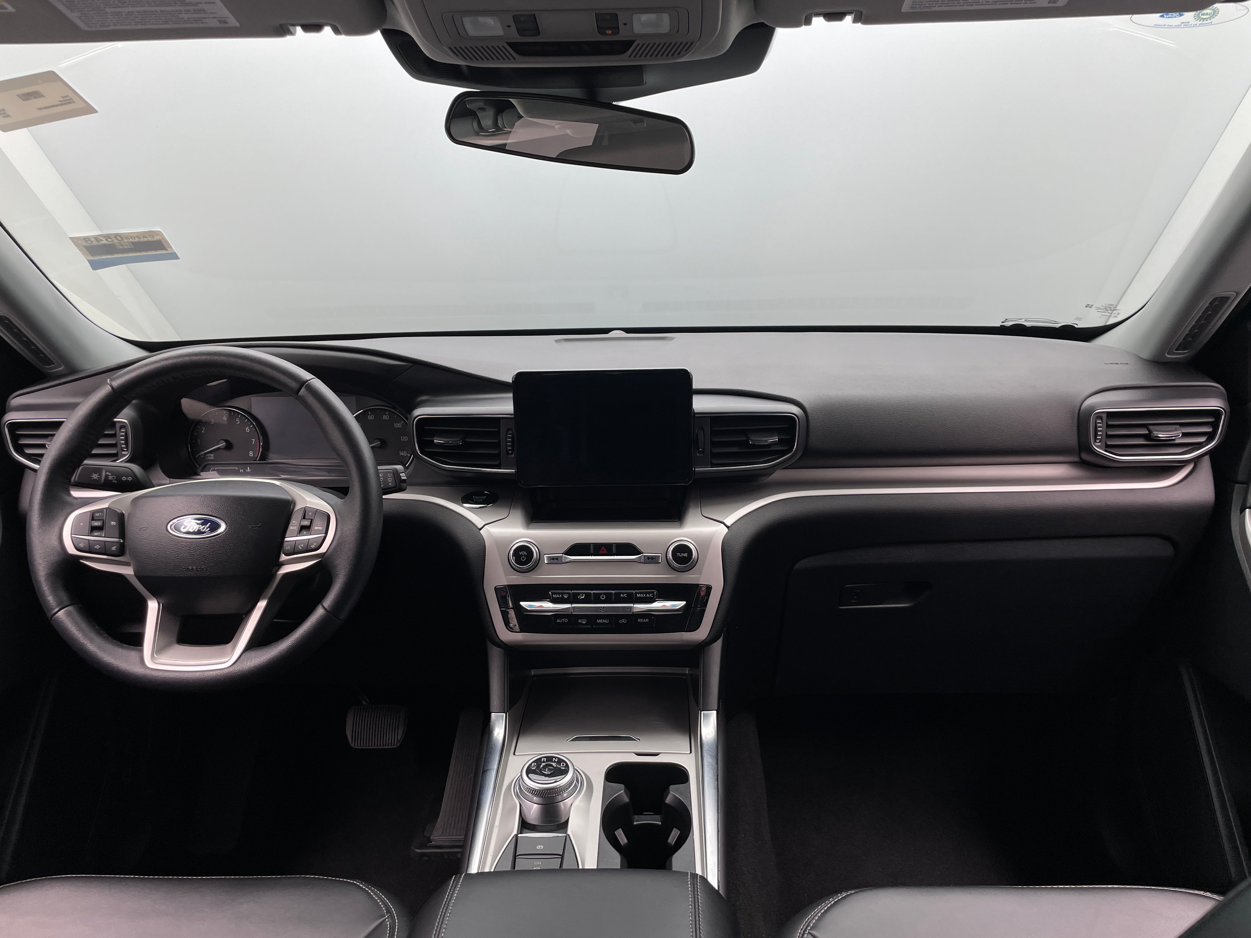 2024 Ford Explorer XLT 3