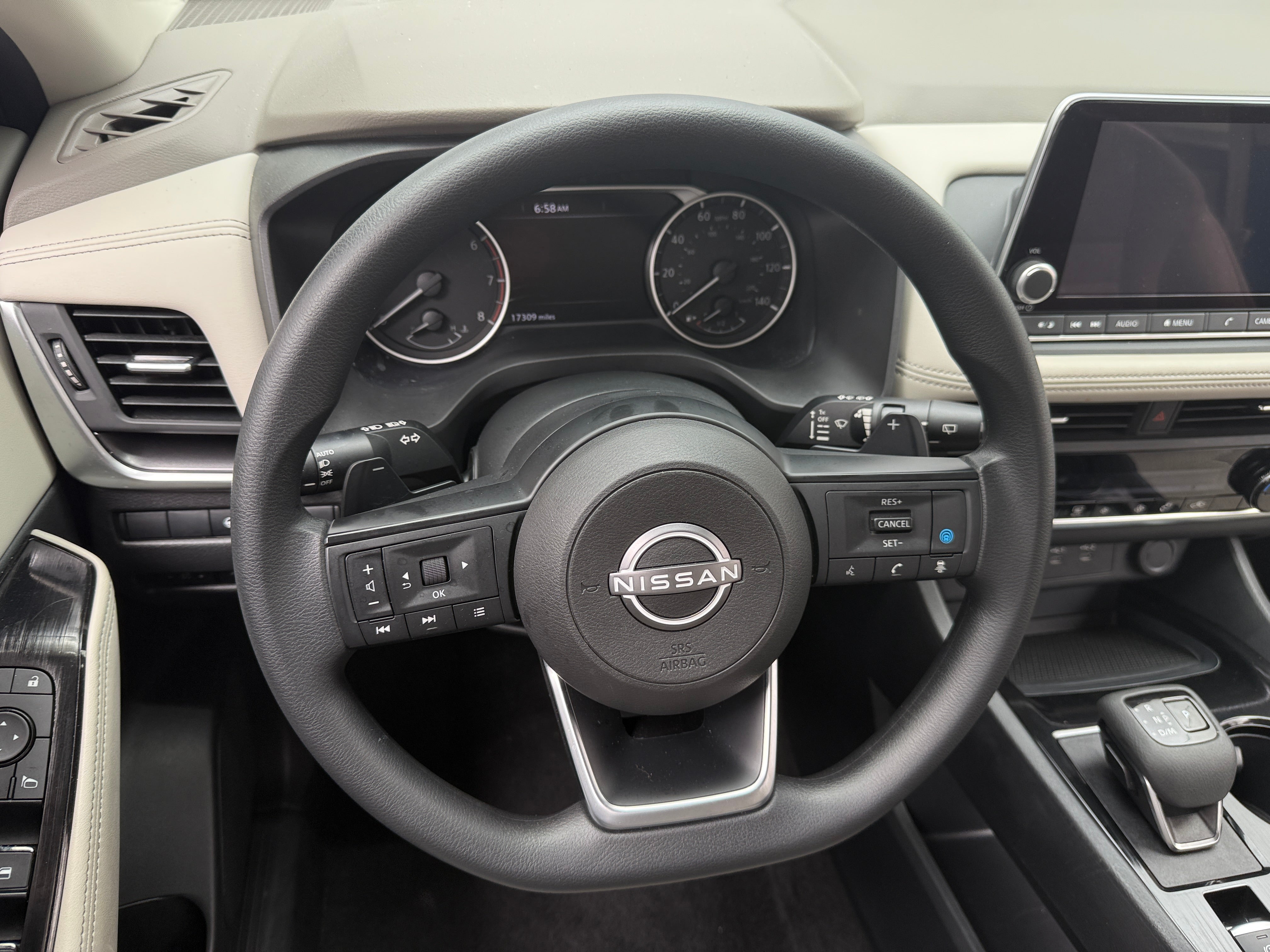 2024 Nissan Rogue SV 5