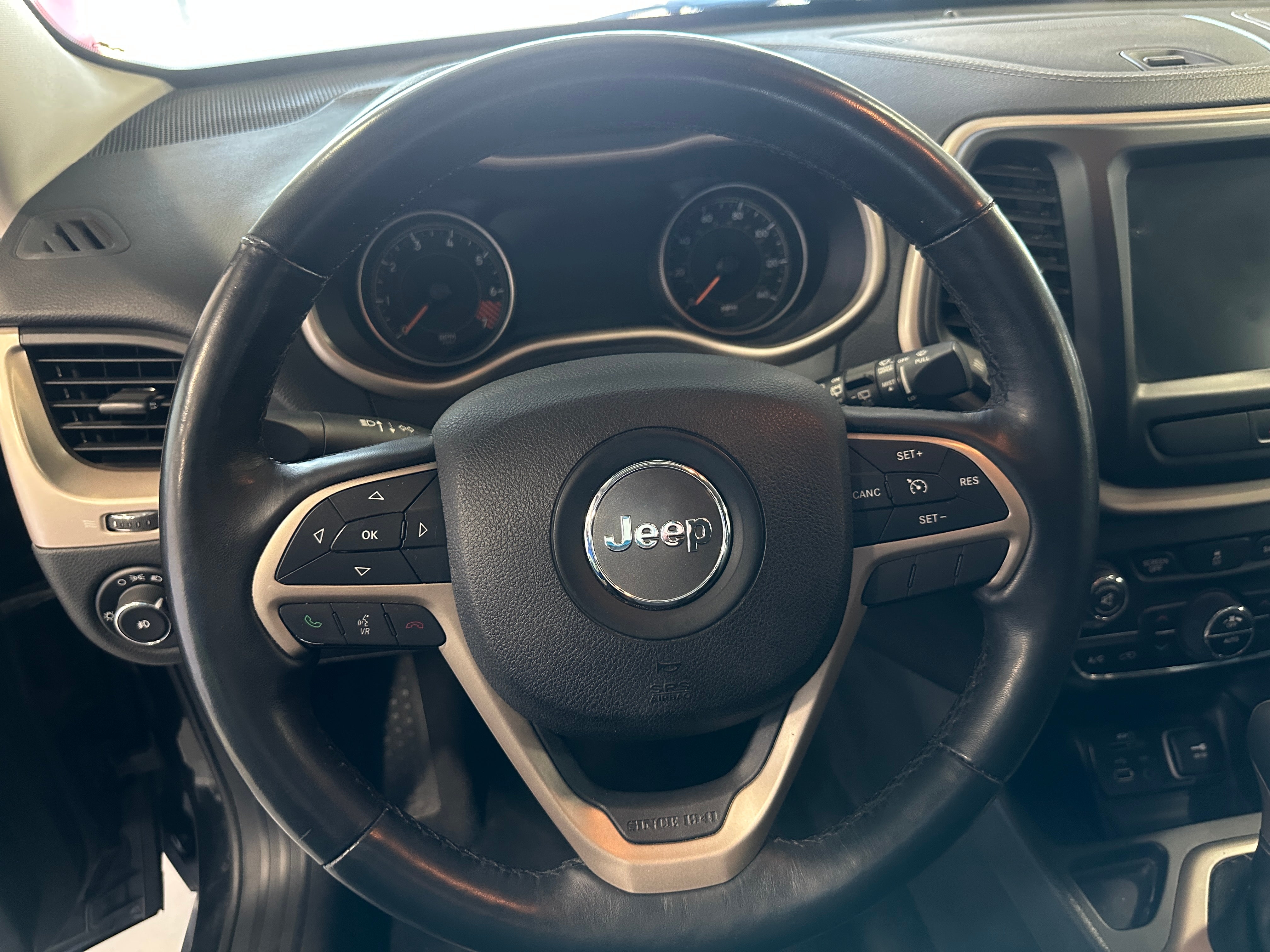 2015 Jeep Cherokee Limited Edition 4