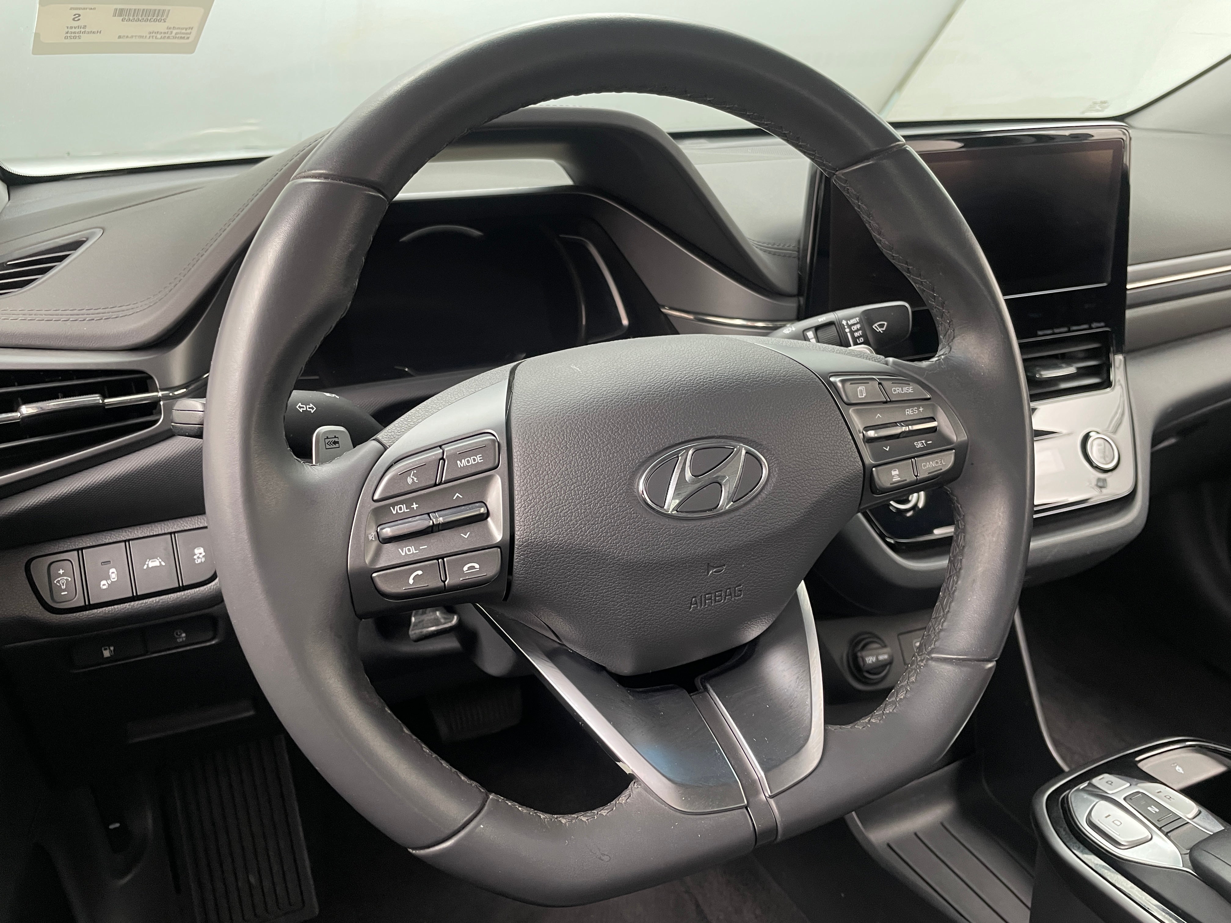 2020 Hyundai Ioniq Limited 4
