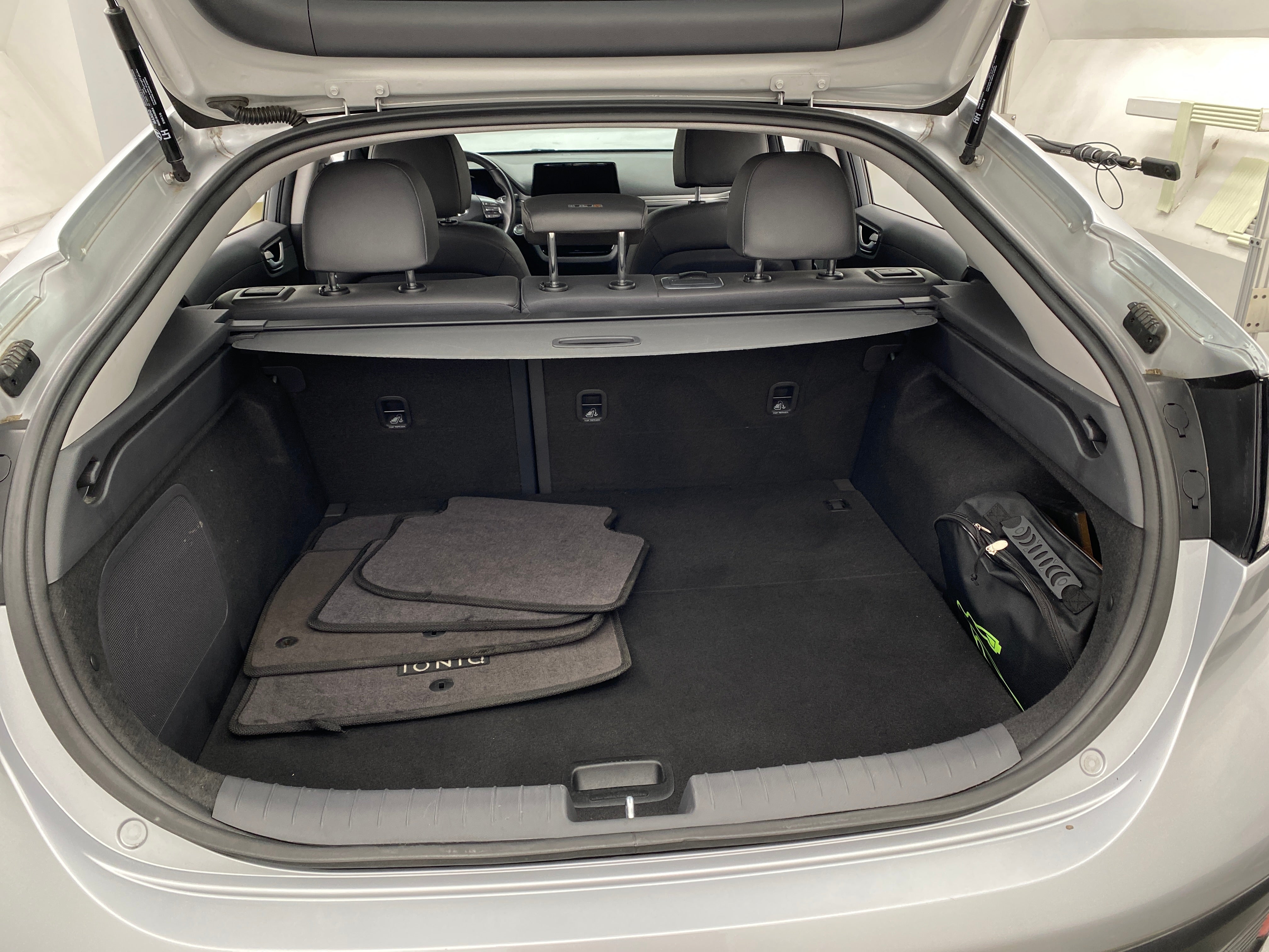 2020 Hyundai Ioniq Limited 6