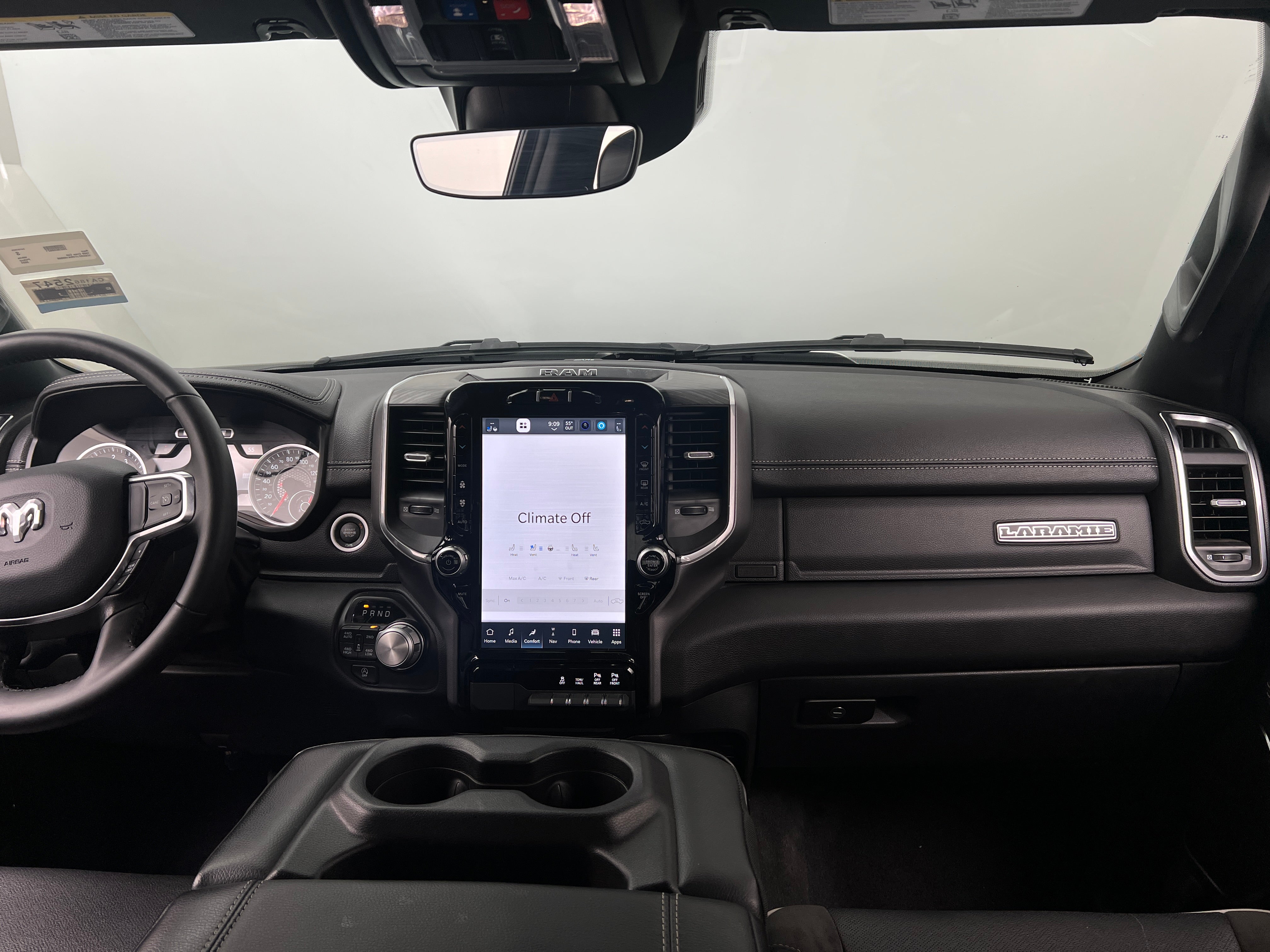 2024 RAM 1500 Laramie 2