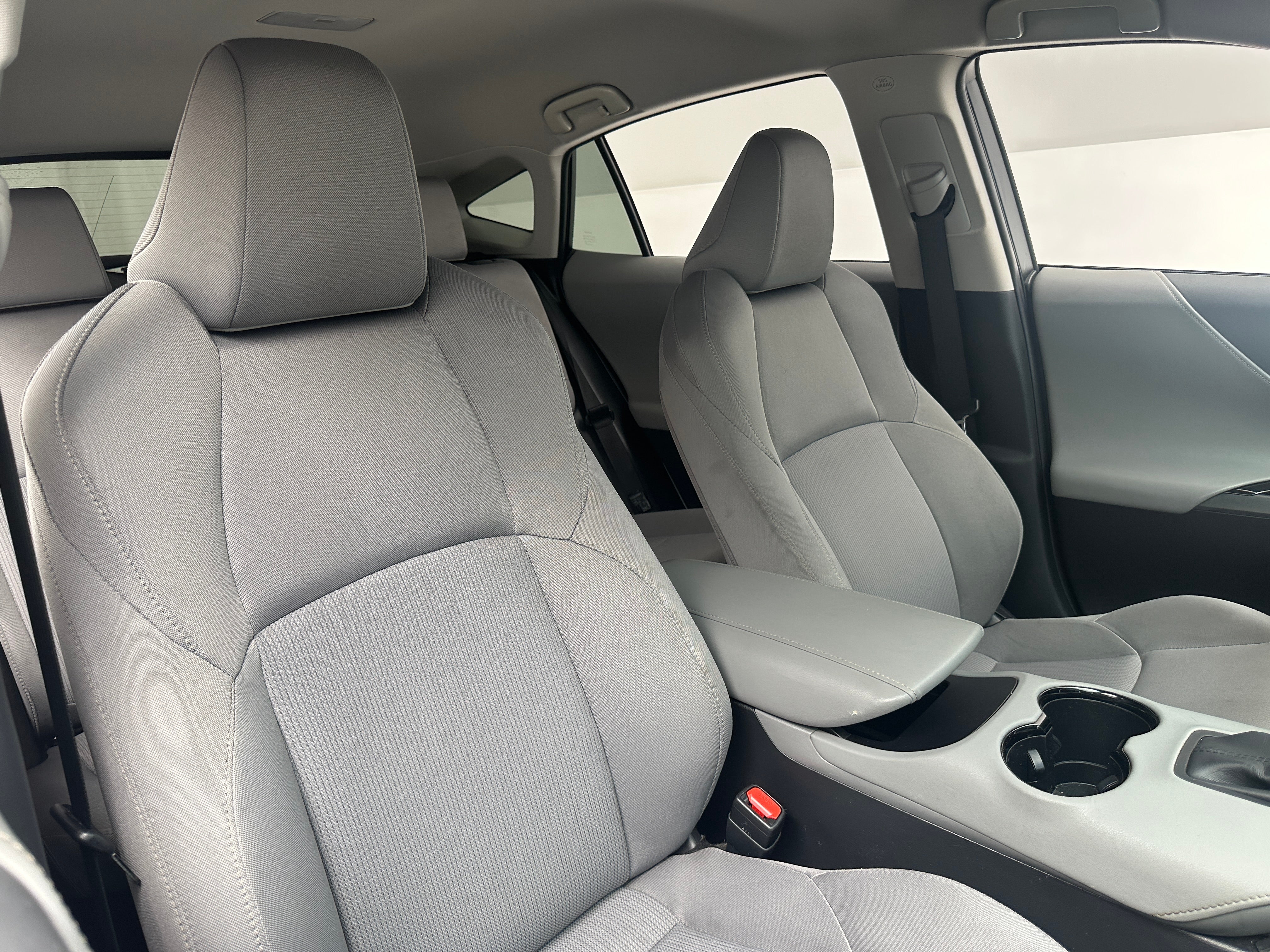 2021 Toyota Venza LE 2