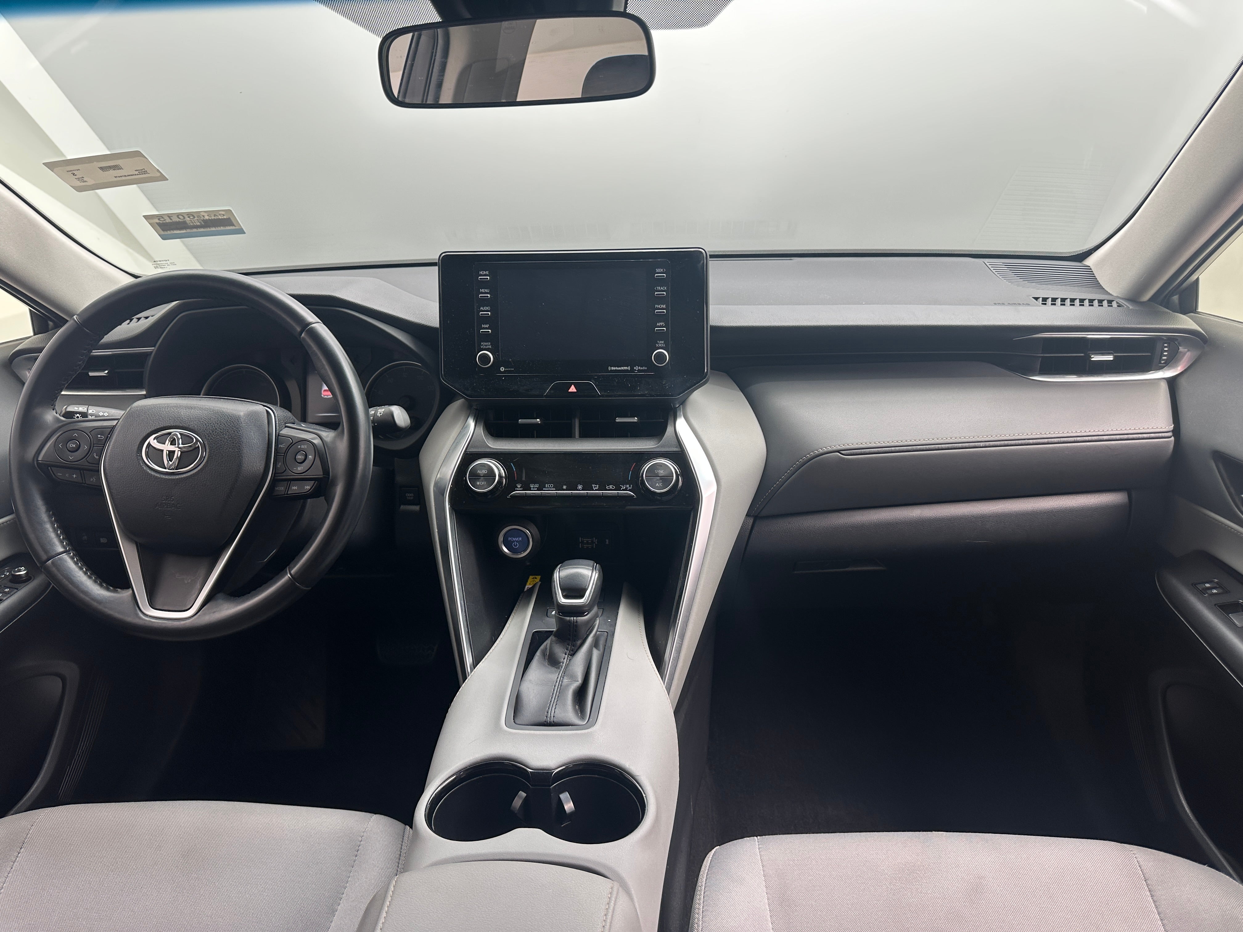 2021 Toyota Venza LE 3