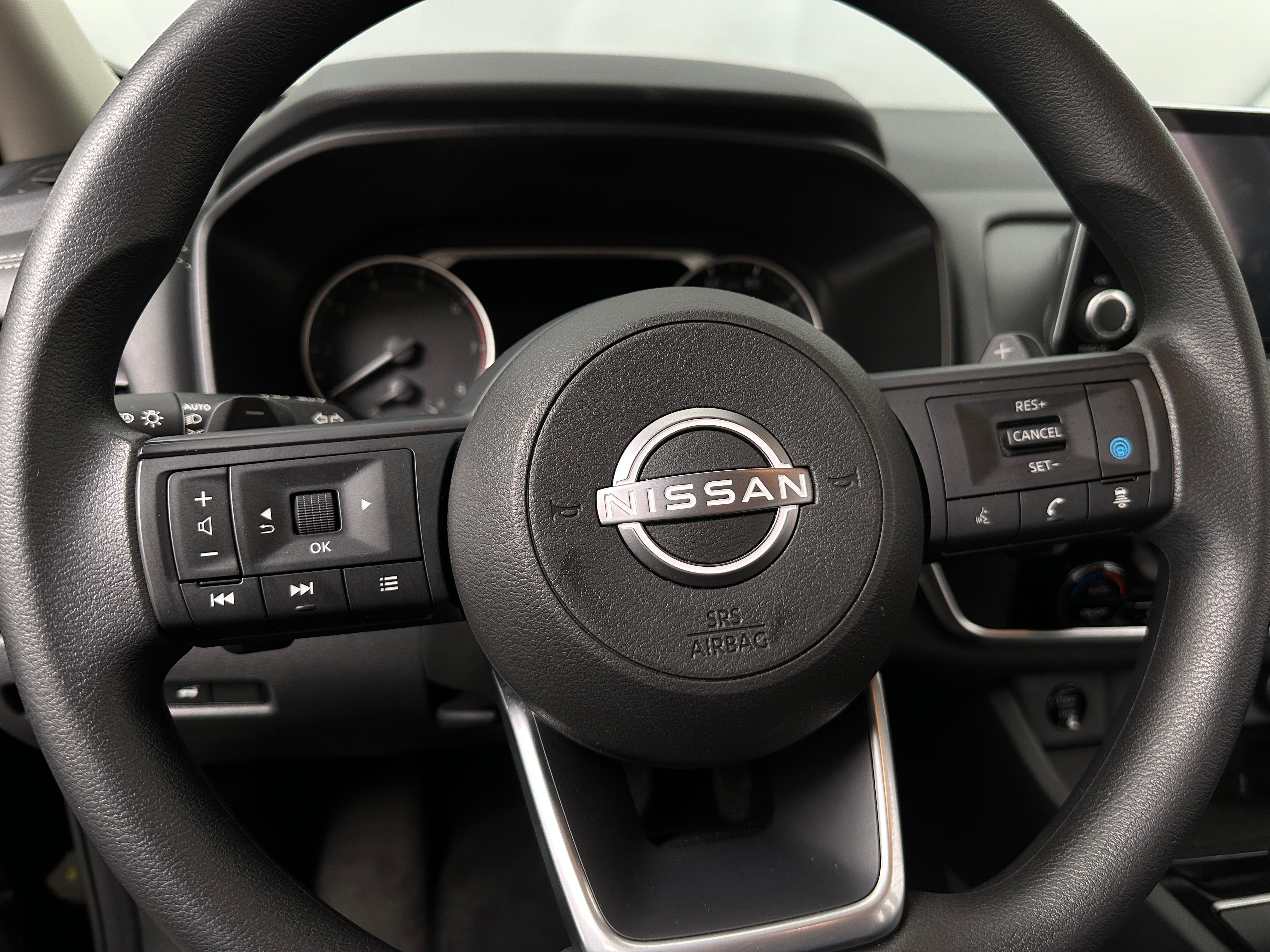 2024 Nissan Rogue SV 5