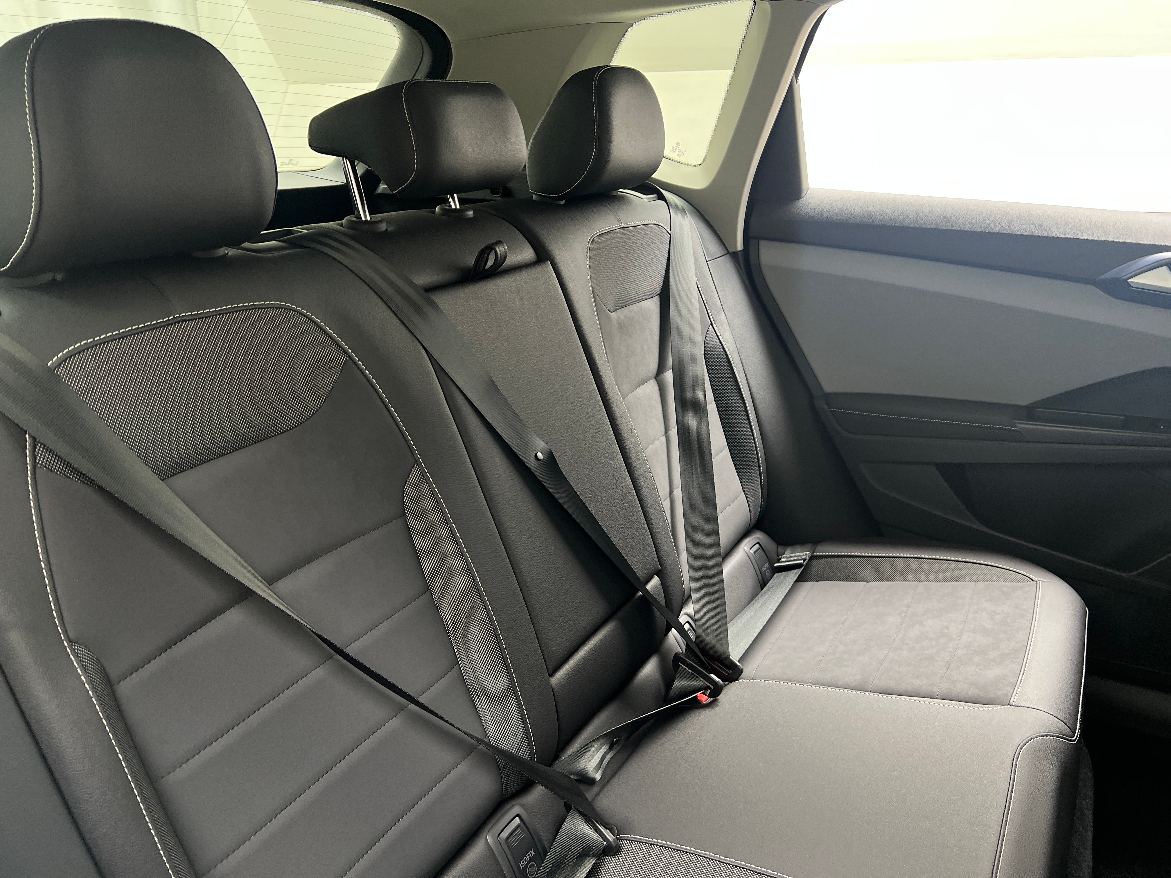 2024 Volkswagen Taos SE 5