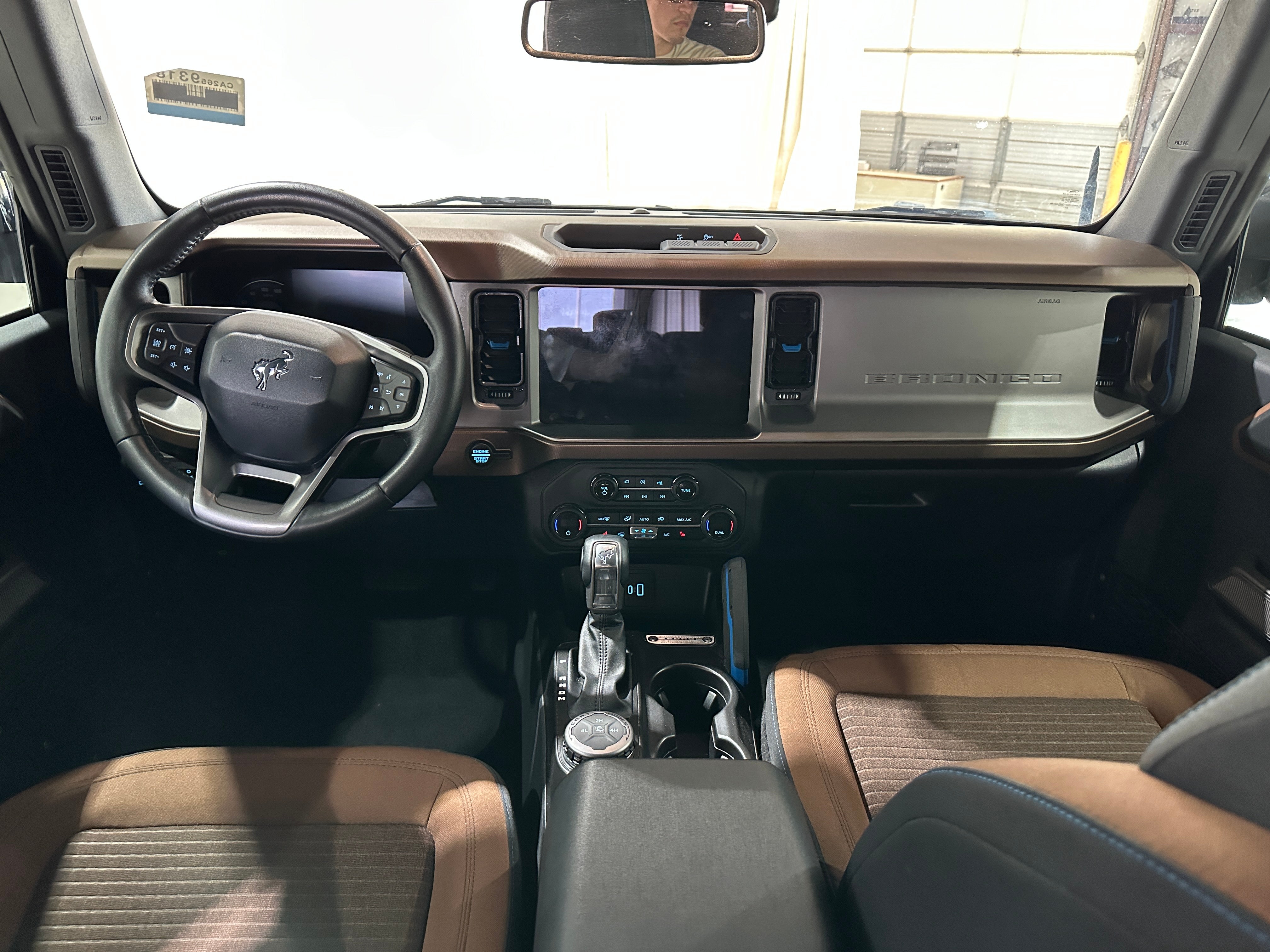 2021 Ford Bronco Outer Banks 3
