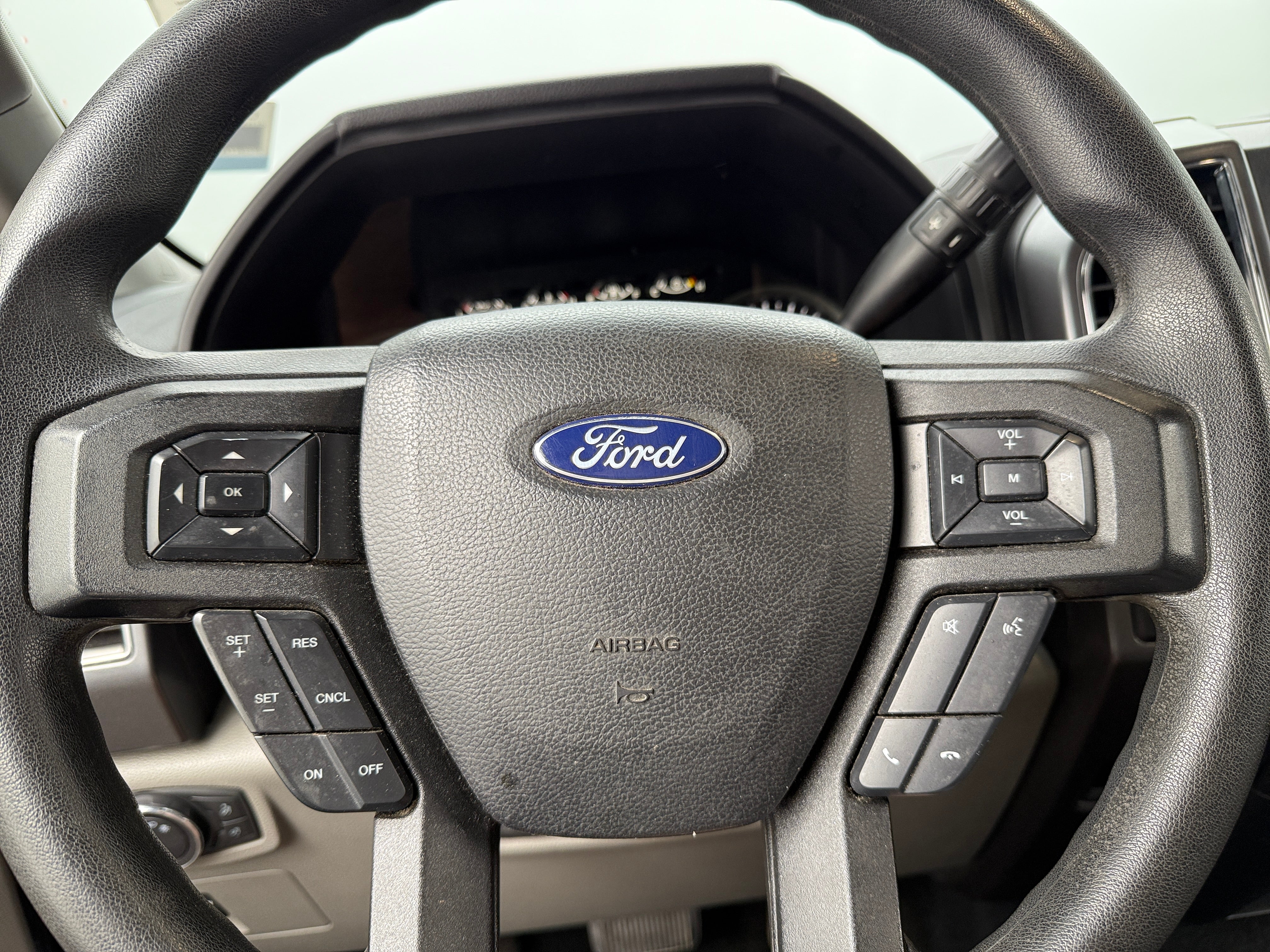 2019 Ford Econoline E-150 5