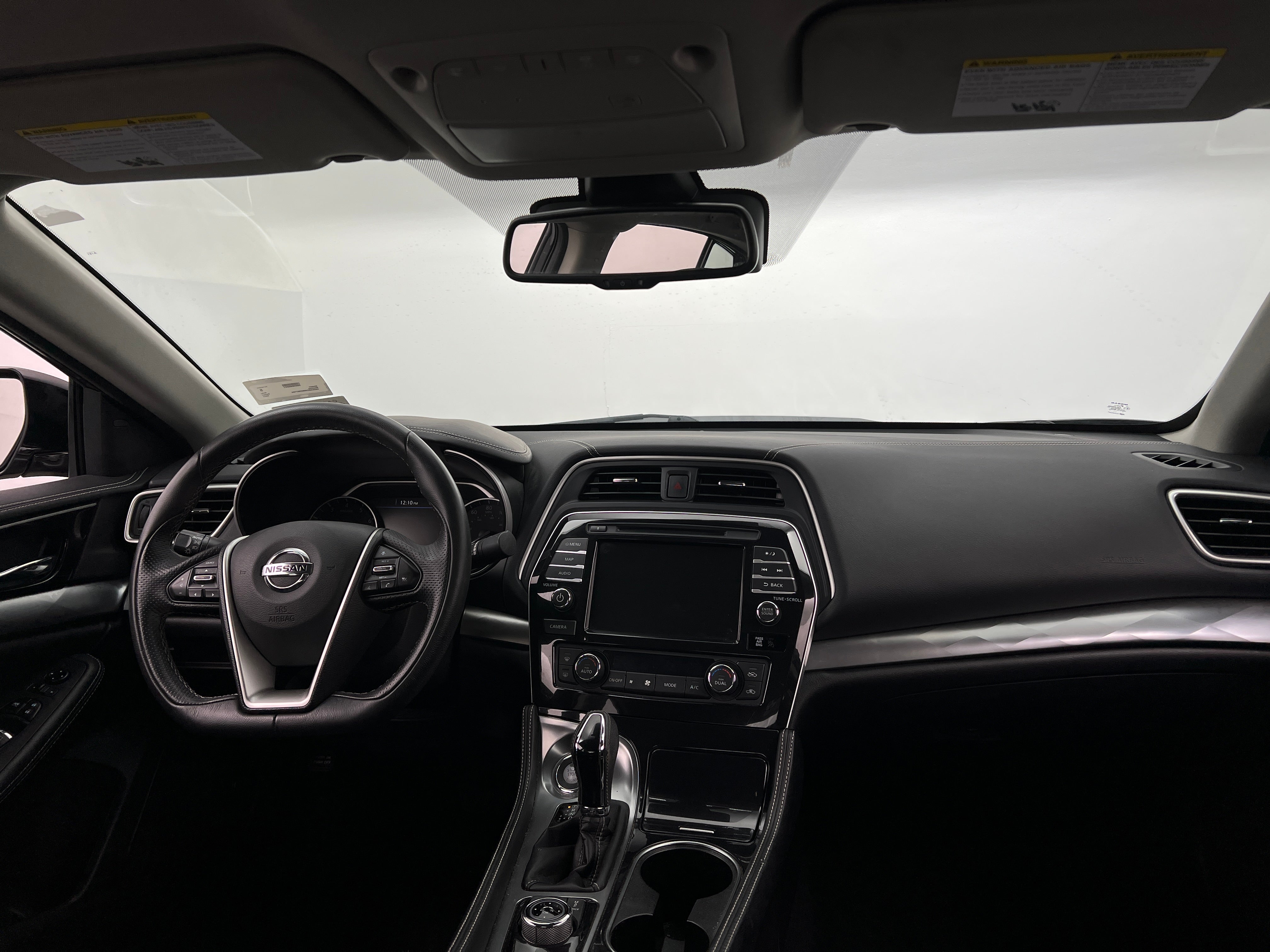 2022 Nissan Maxima SV 2