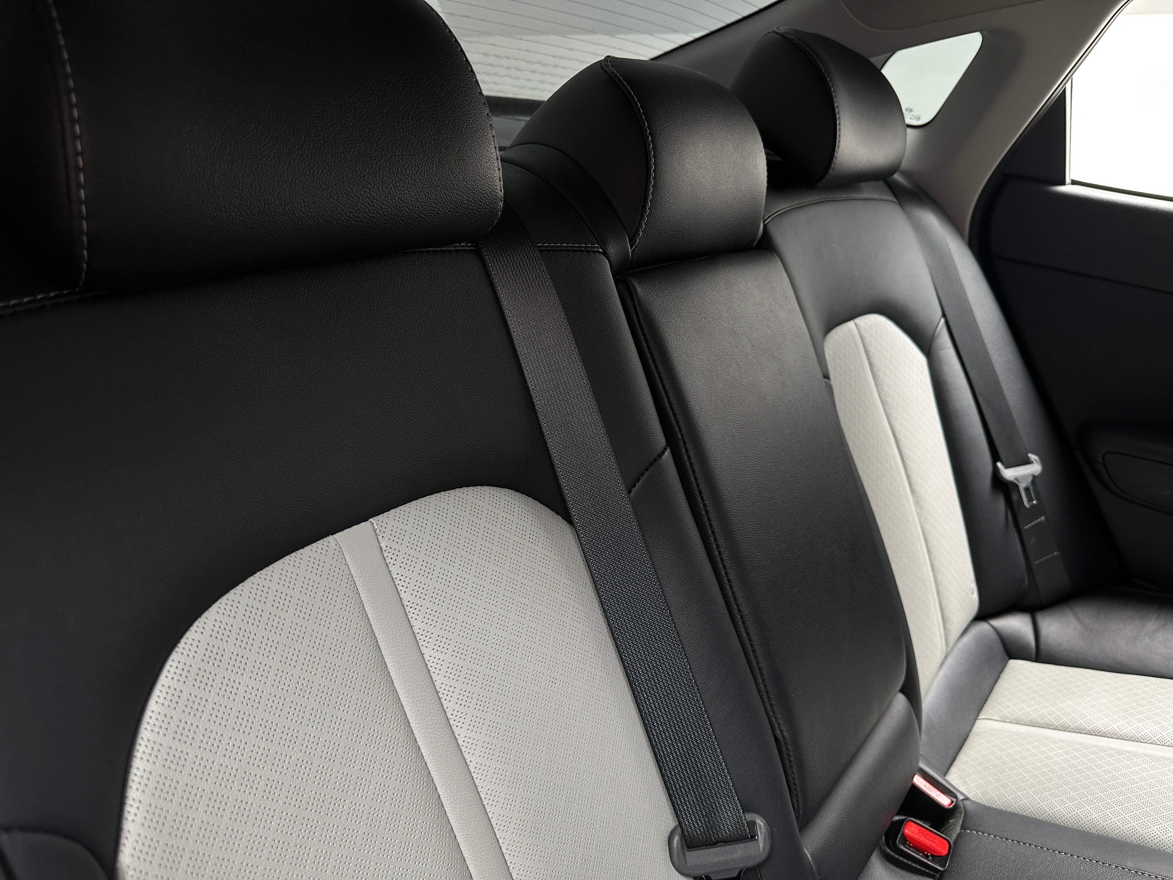 2020 Kia Optima Premium 6